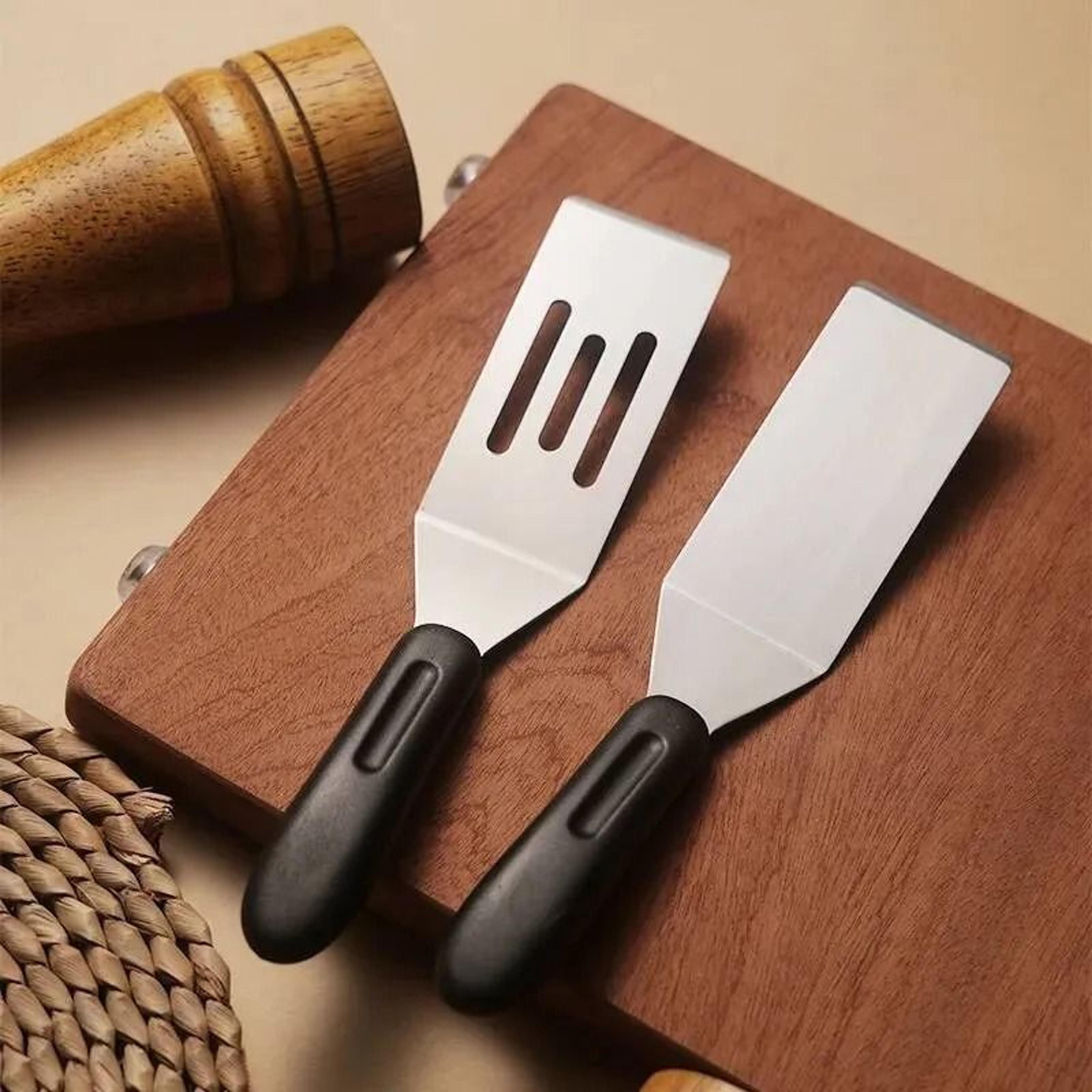 Perforated Stainless Steel Cooking Spatula For Pancakes Eggs And Frying 4