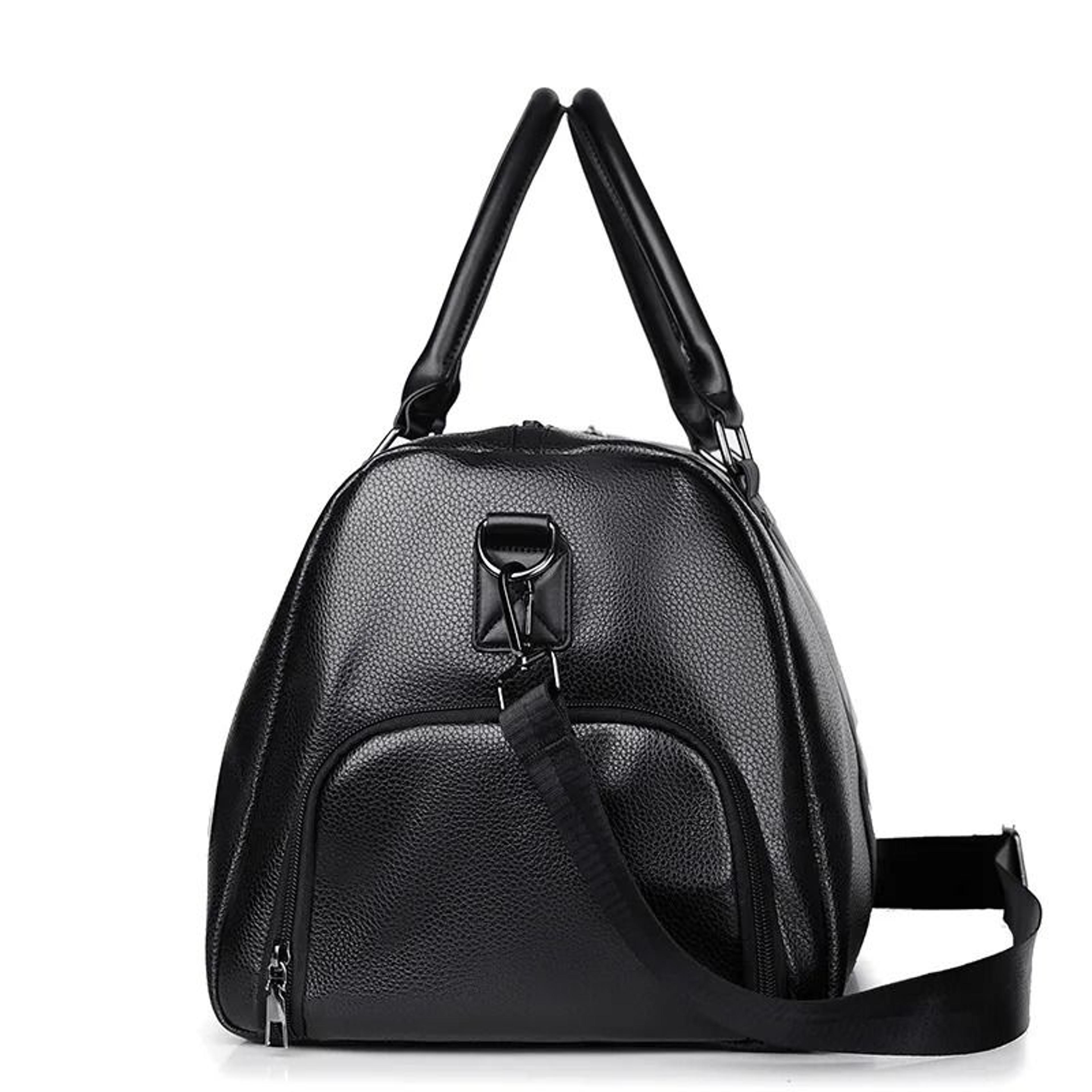 Large Capacity Convertible Travel Duffle Bag For Gym Business And Weekend Trips 3