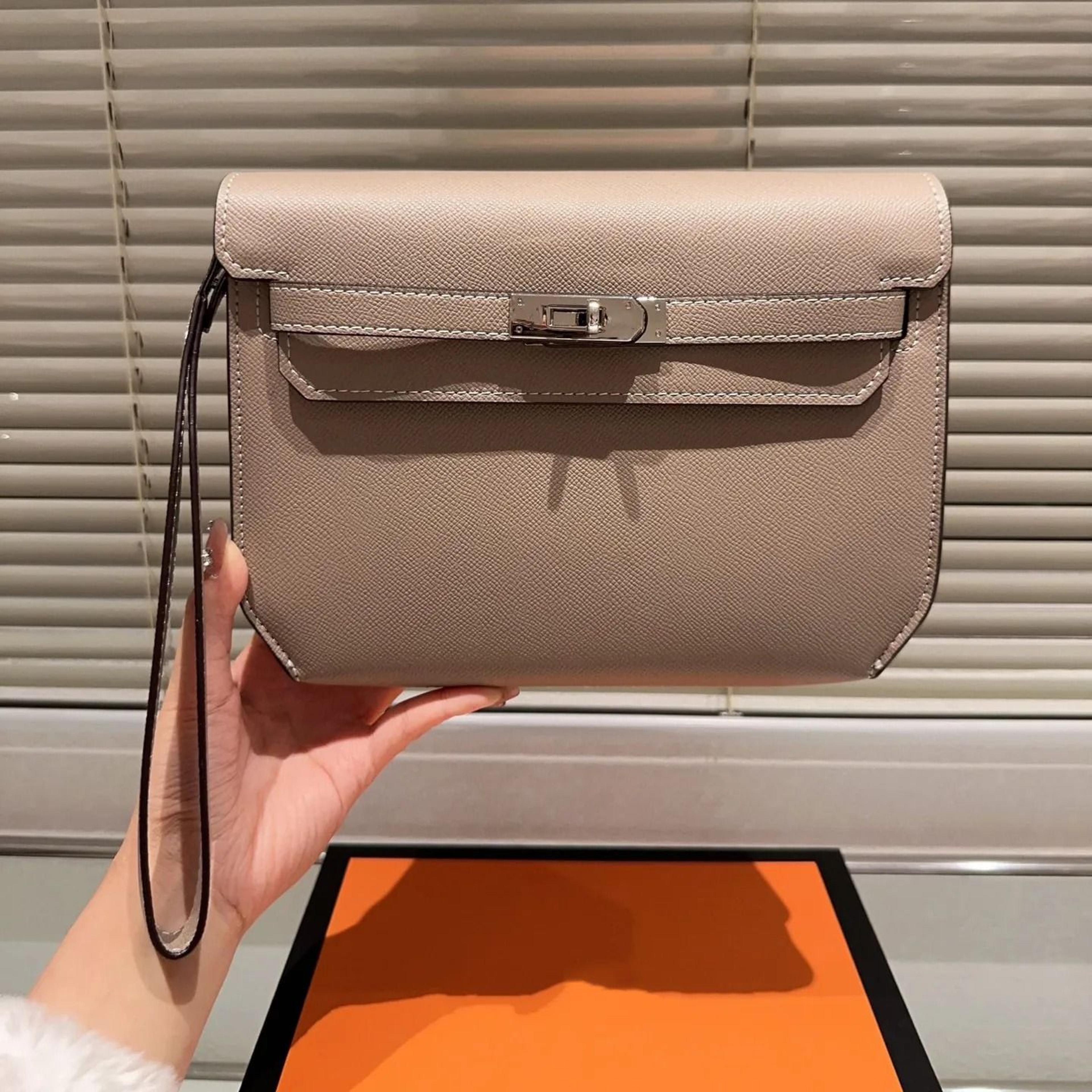 Unisex Large Capacity Crossbody Shoulder Bag 1