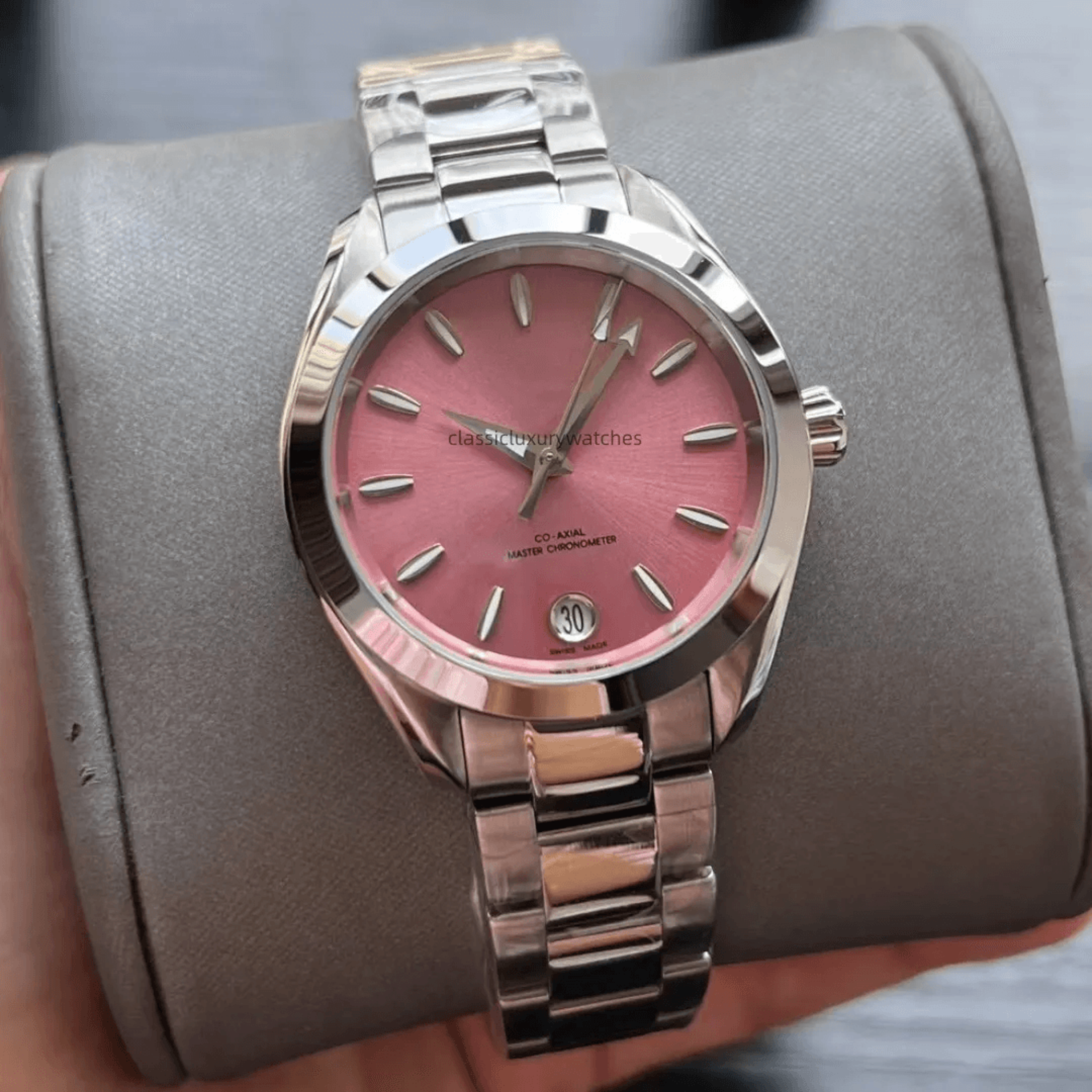 women mechanical watch with calendar elegant luxury style timepiece
