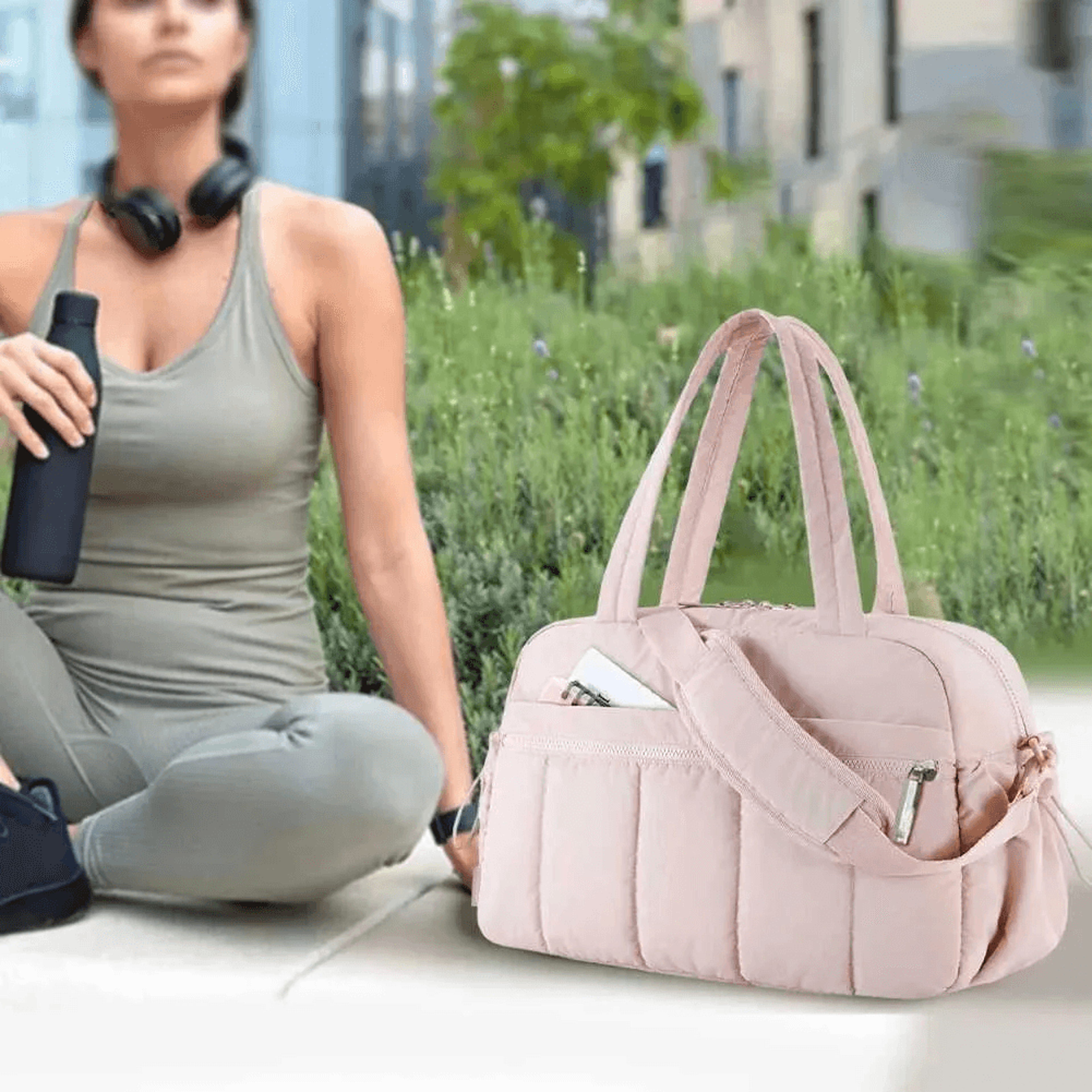 Large Capacity Waterproof Travel Duffel Bag For Women Gym Yoga And Weekend Trips 4