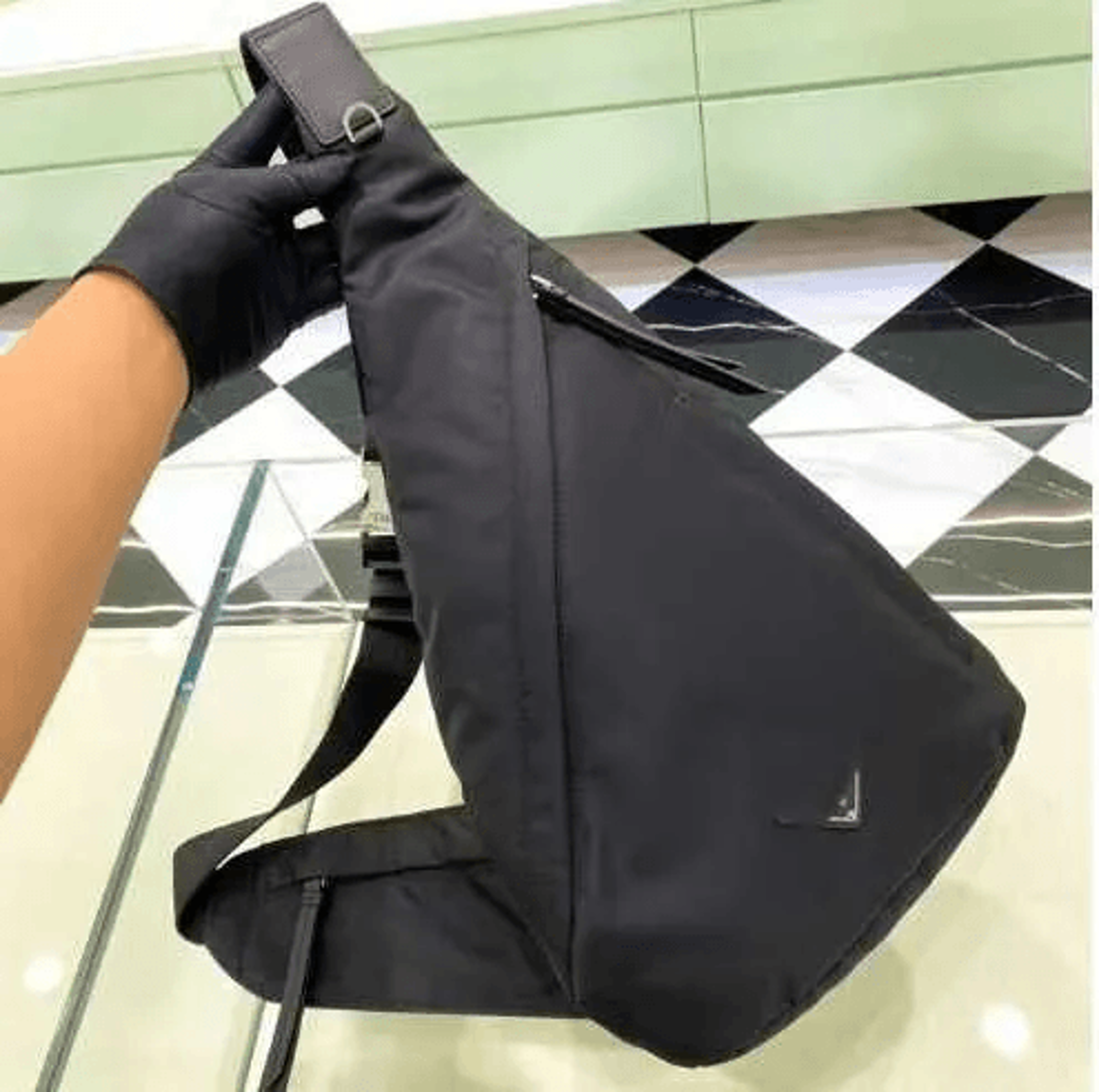 Luxury Mens Chest Bag Crossbody Belt Bag Adjustable Waist Pack 1