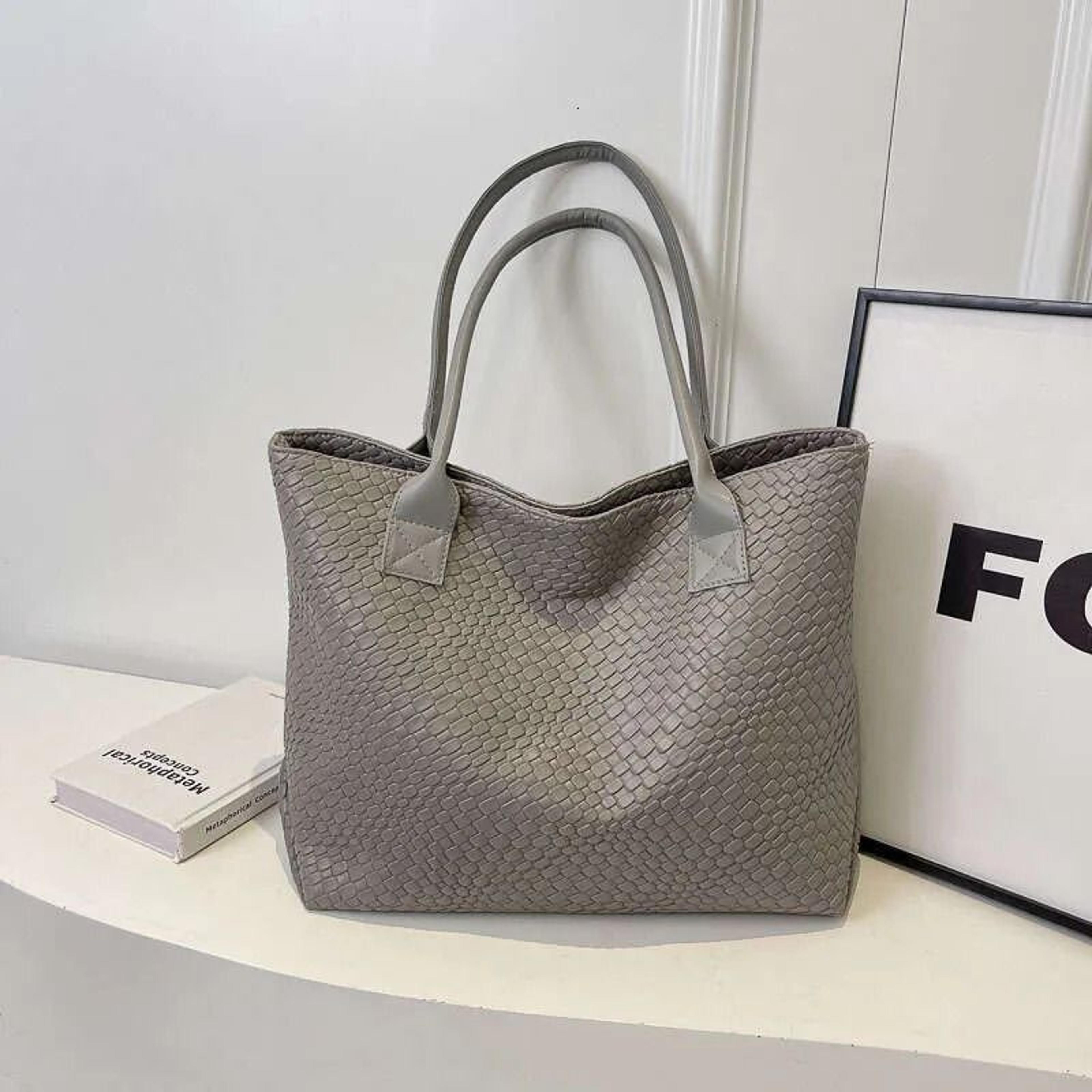 Handmade Woven PU Leather Tote Bag Large Capacity Shoulder Bag For Work Travel Daily Use 3