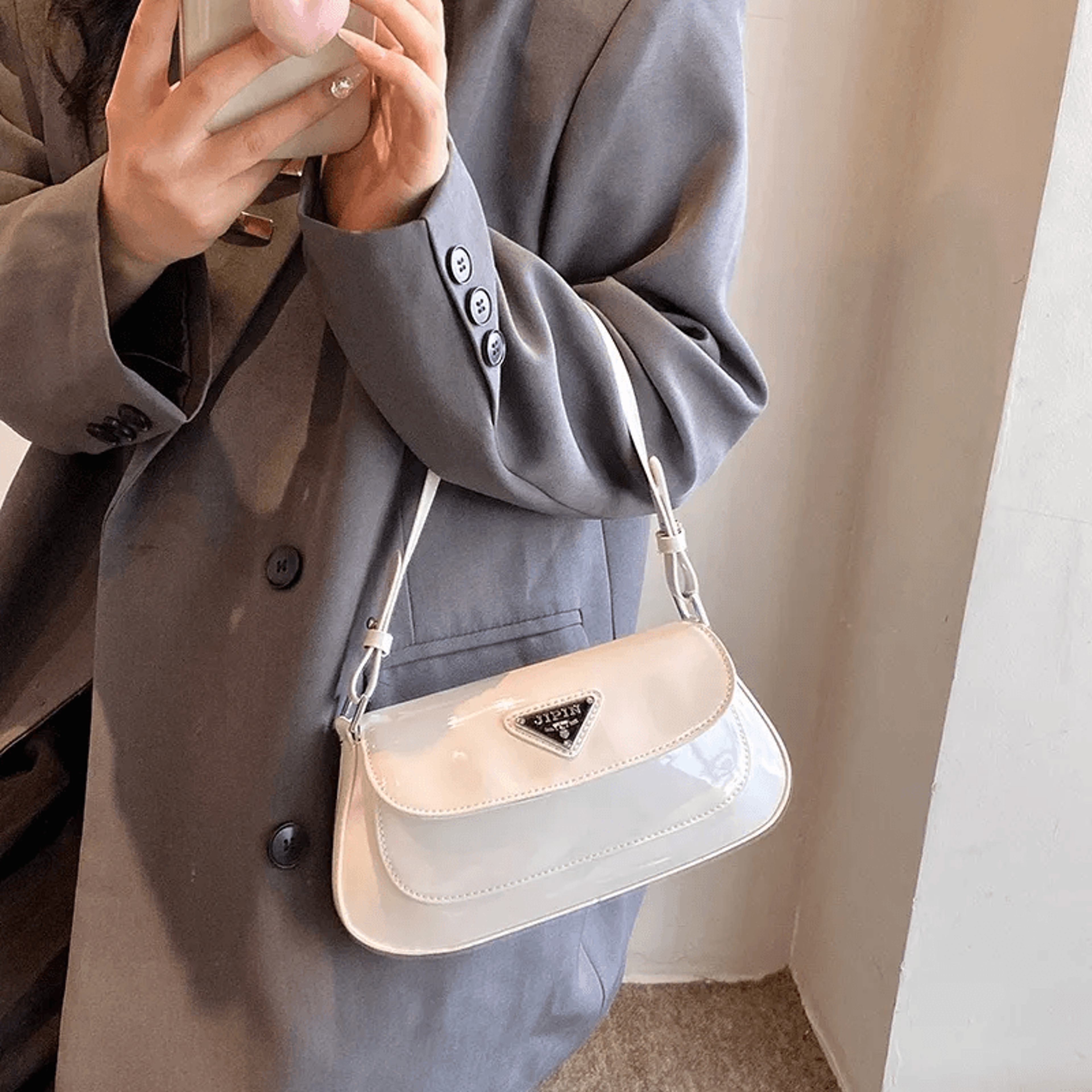 Stylish Glossy Women Shoulder Bag Crossbody Purse For Everyday Fashion 2
