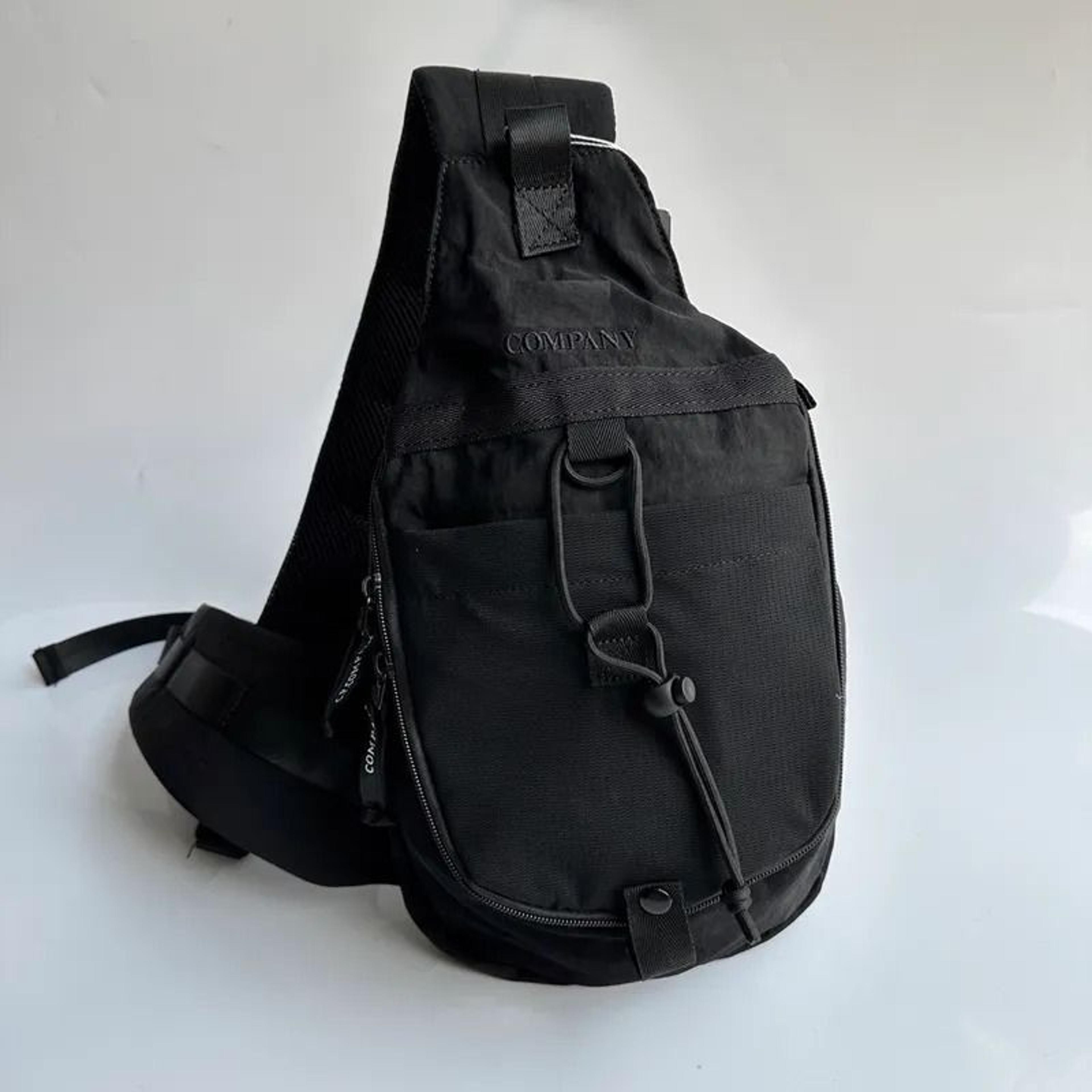 men black sling bag crossbody chest pack phone messenger bag
