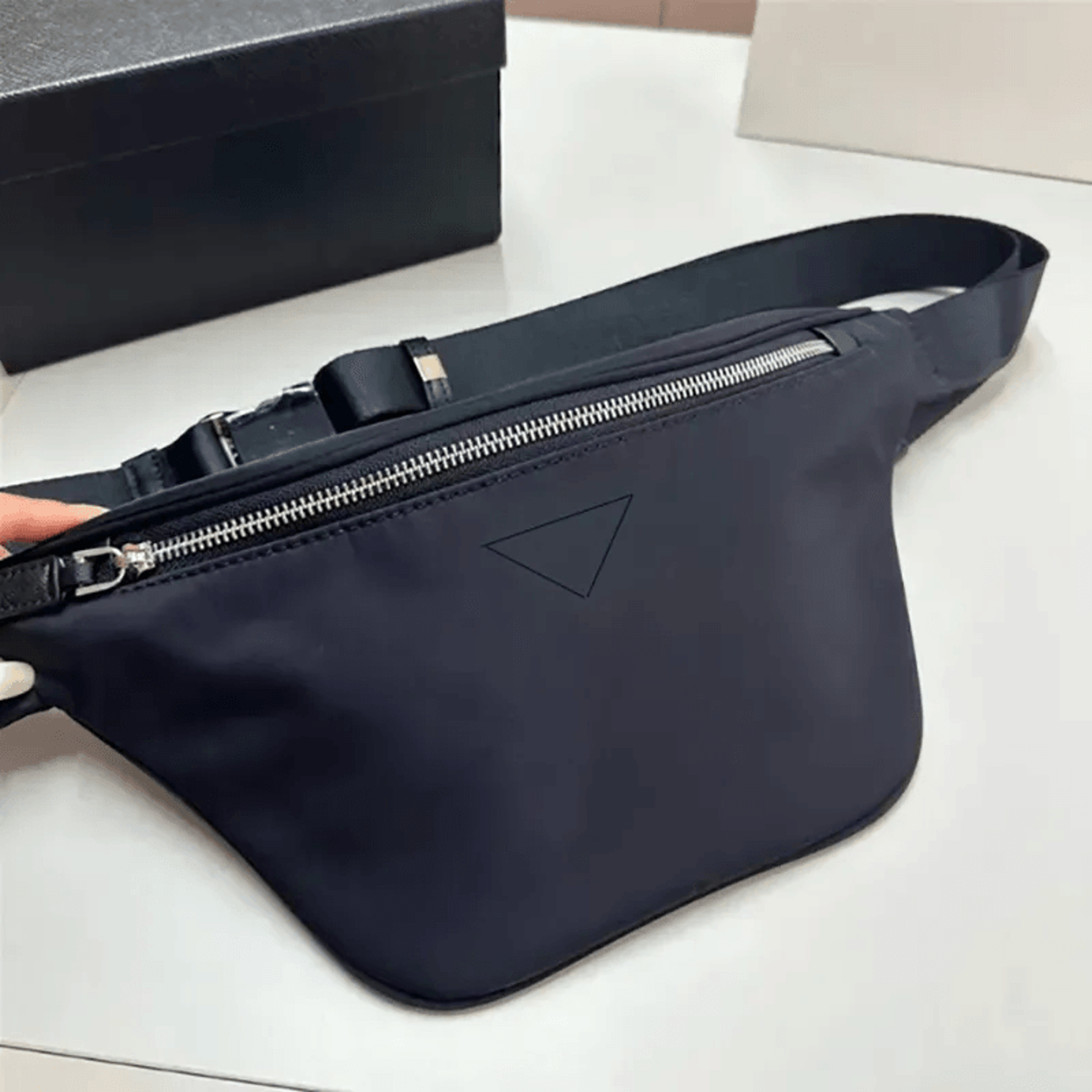 Unisex Nylon Waist Bag Crossbody Fanny Pack With Zipper 2