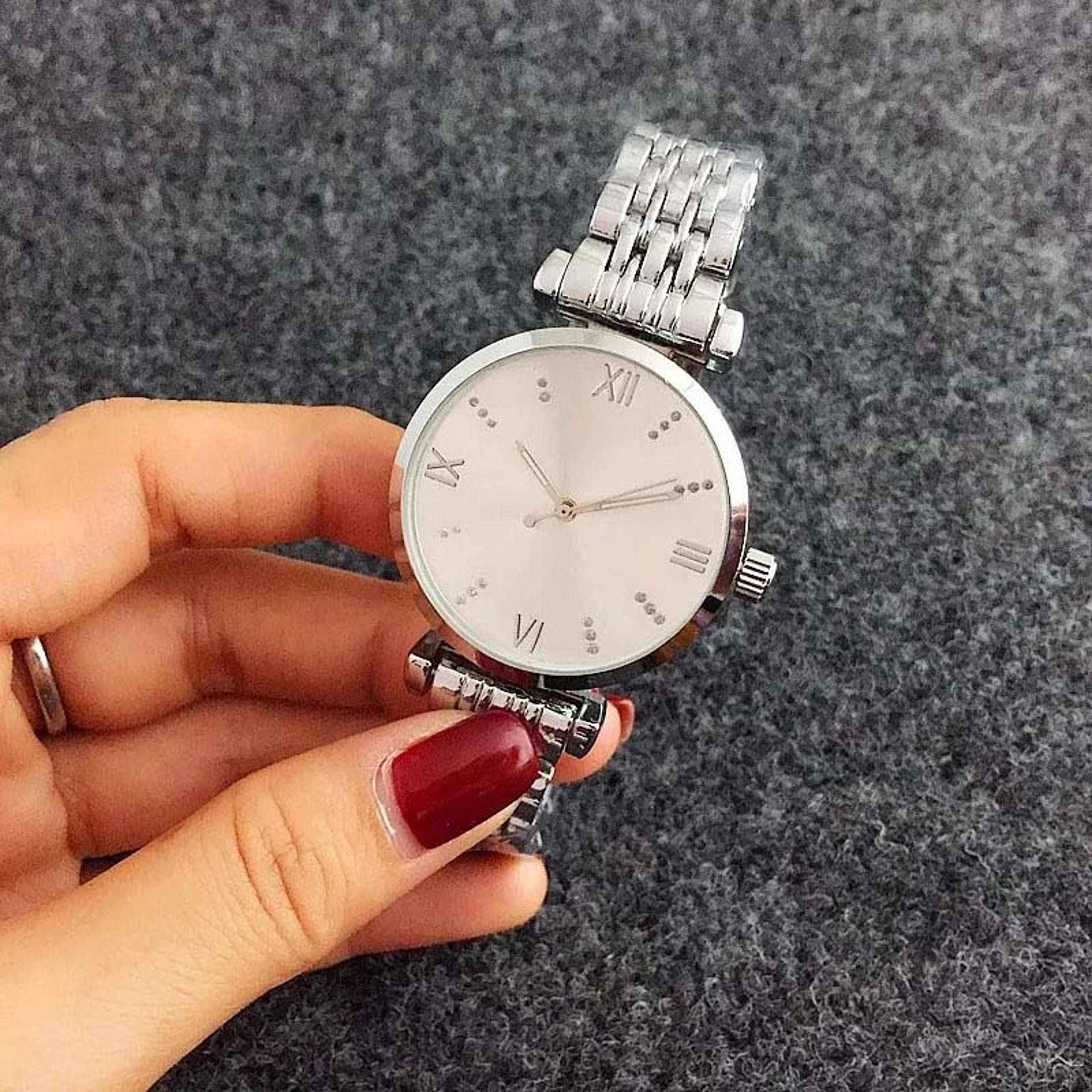 Elegant Womens Crystal Dial Quartz Watch With Metal Steel Band 4