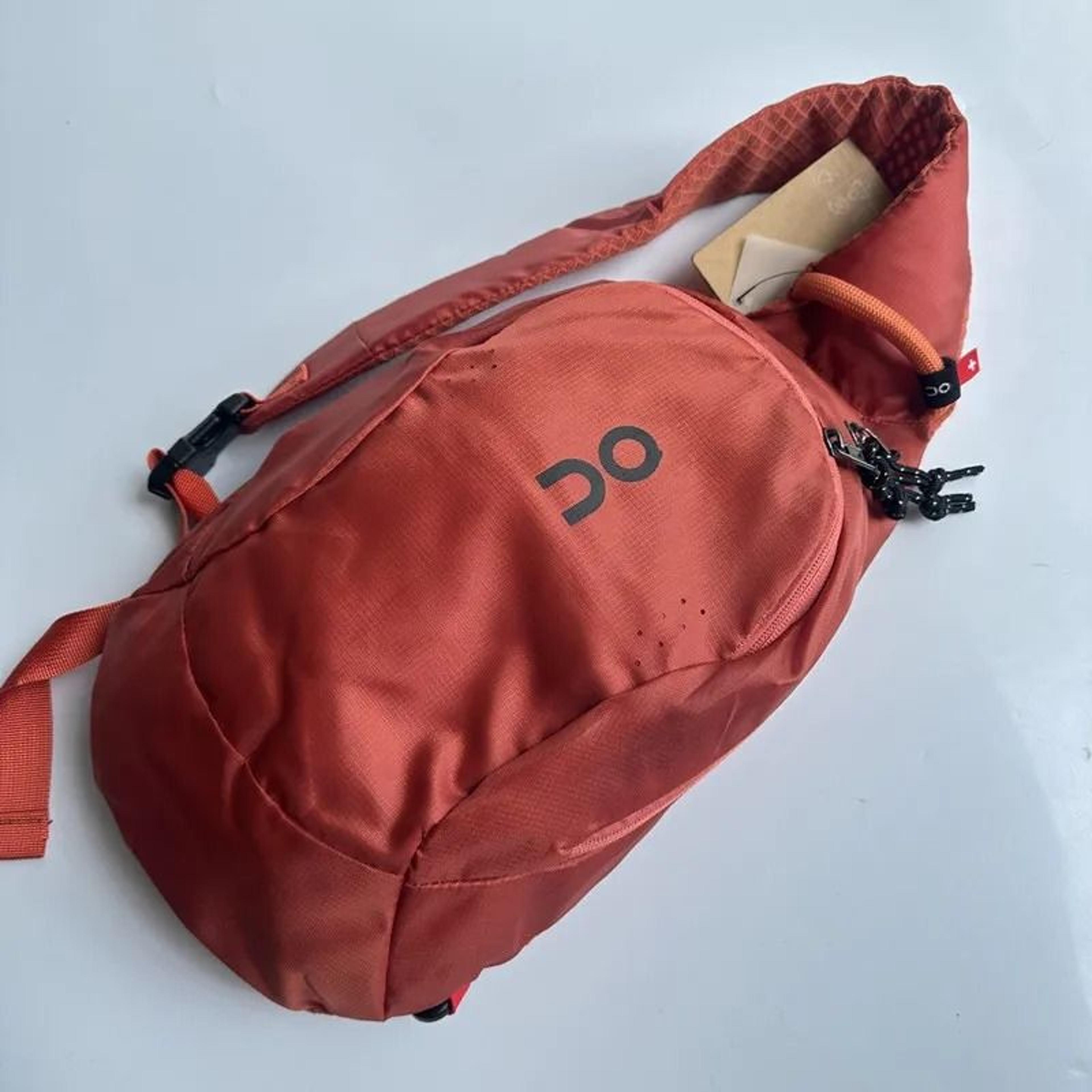 breathable crossbody chest bag with waterdrop shape and letter print