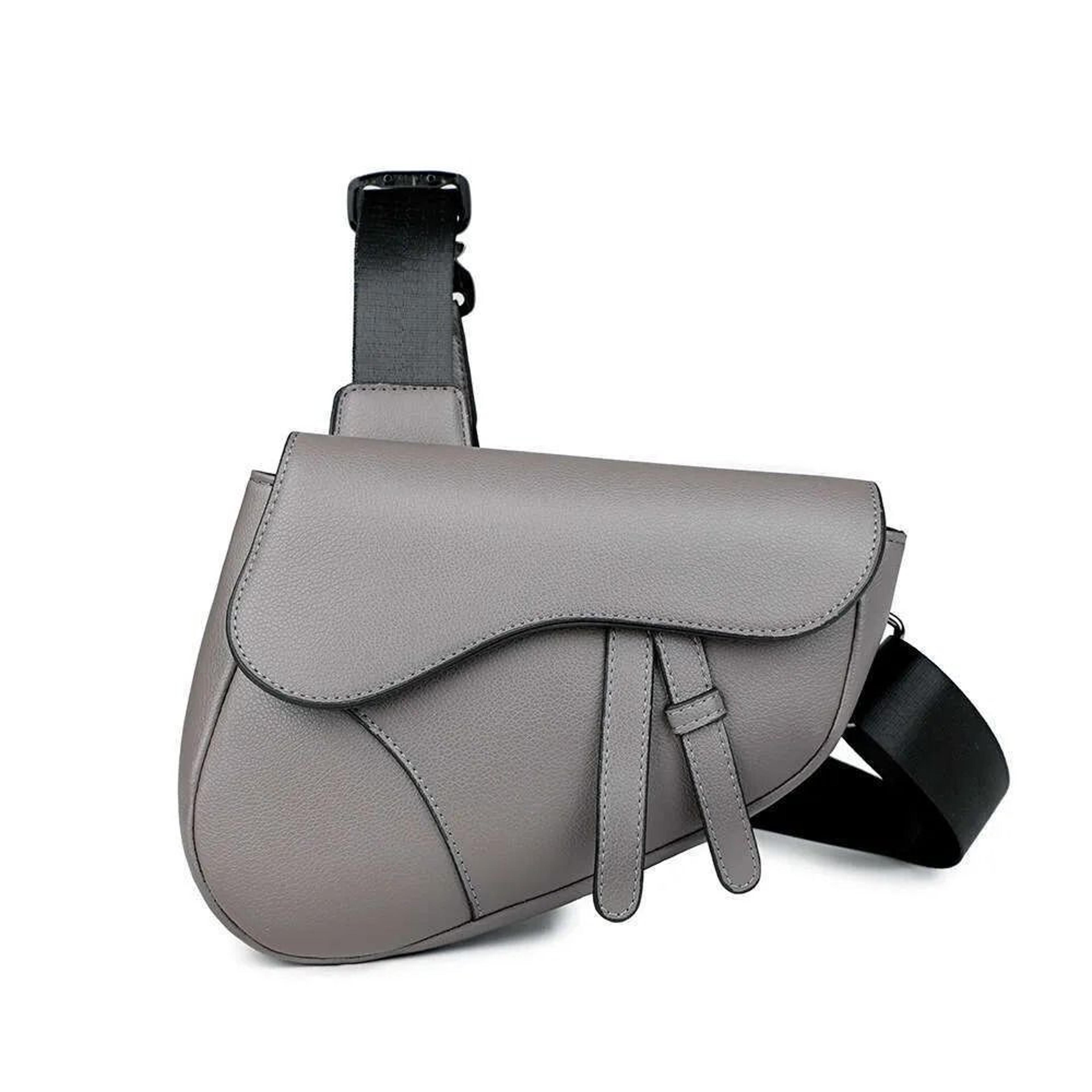 lightweight crossbody saddle bag for business and commuting
