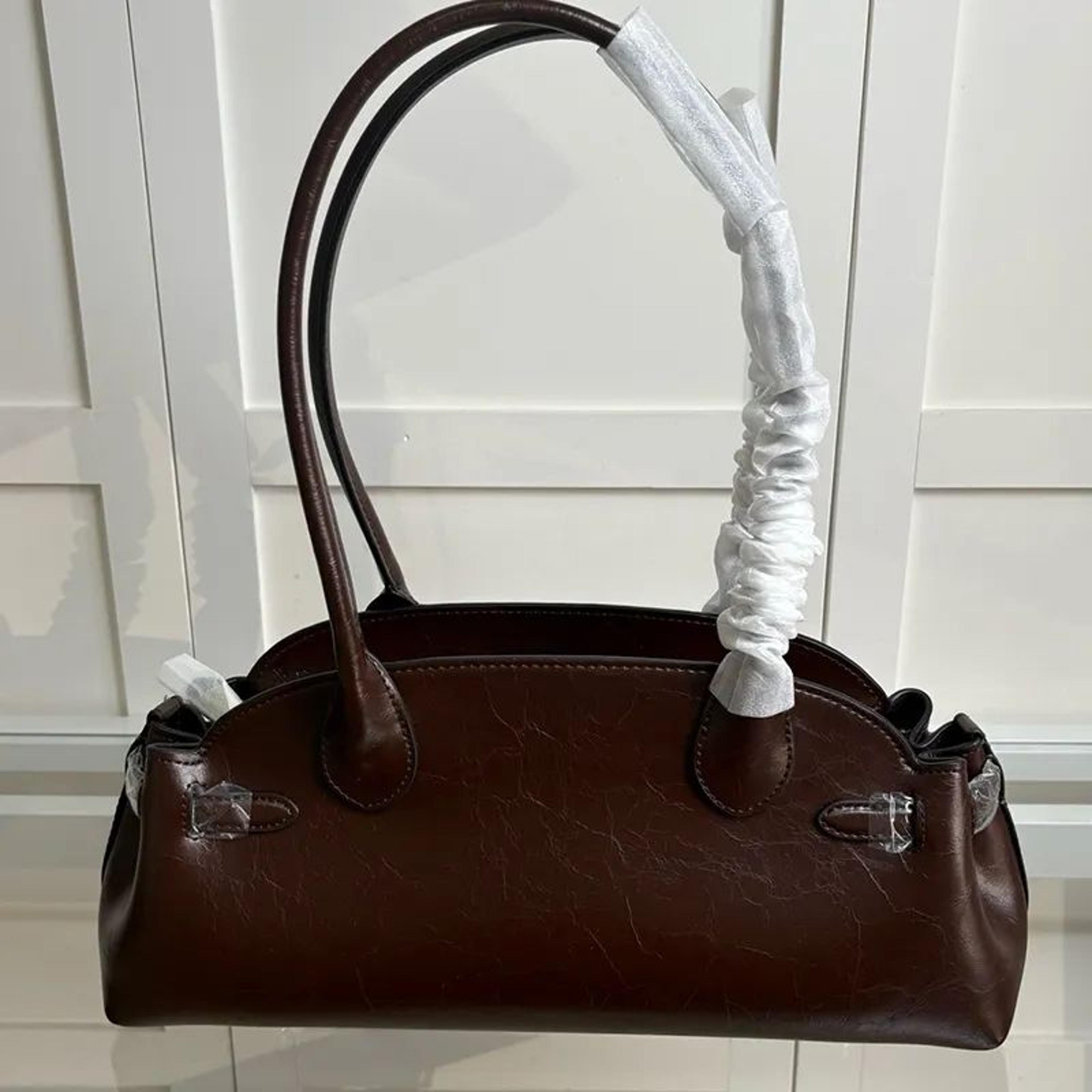Merlot Red Womens Carryall Handbag Elegant Fashion Purse For Parties 4