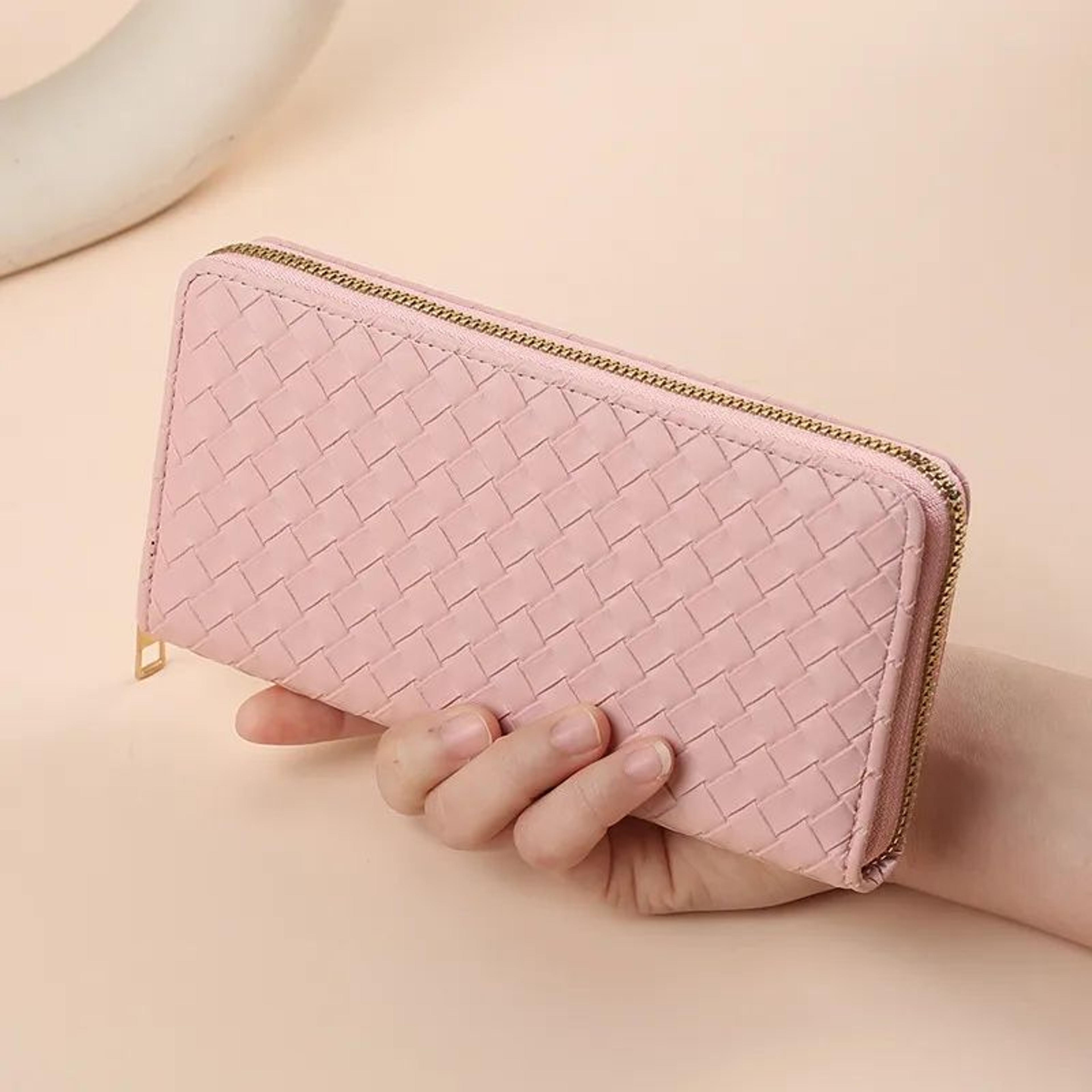 womens sheepskin coin wallet with knitted texture and zipper closure