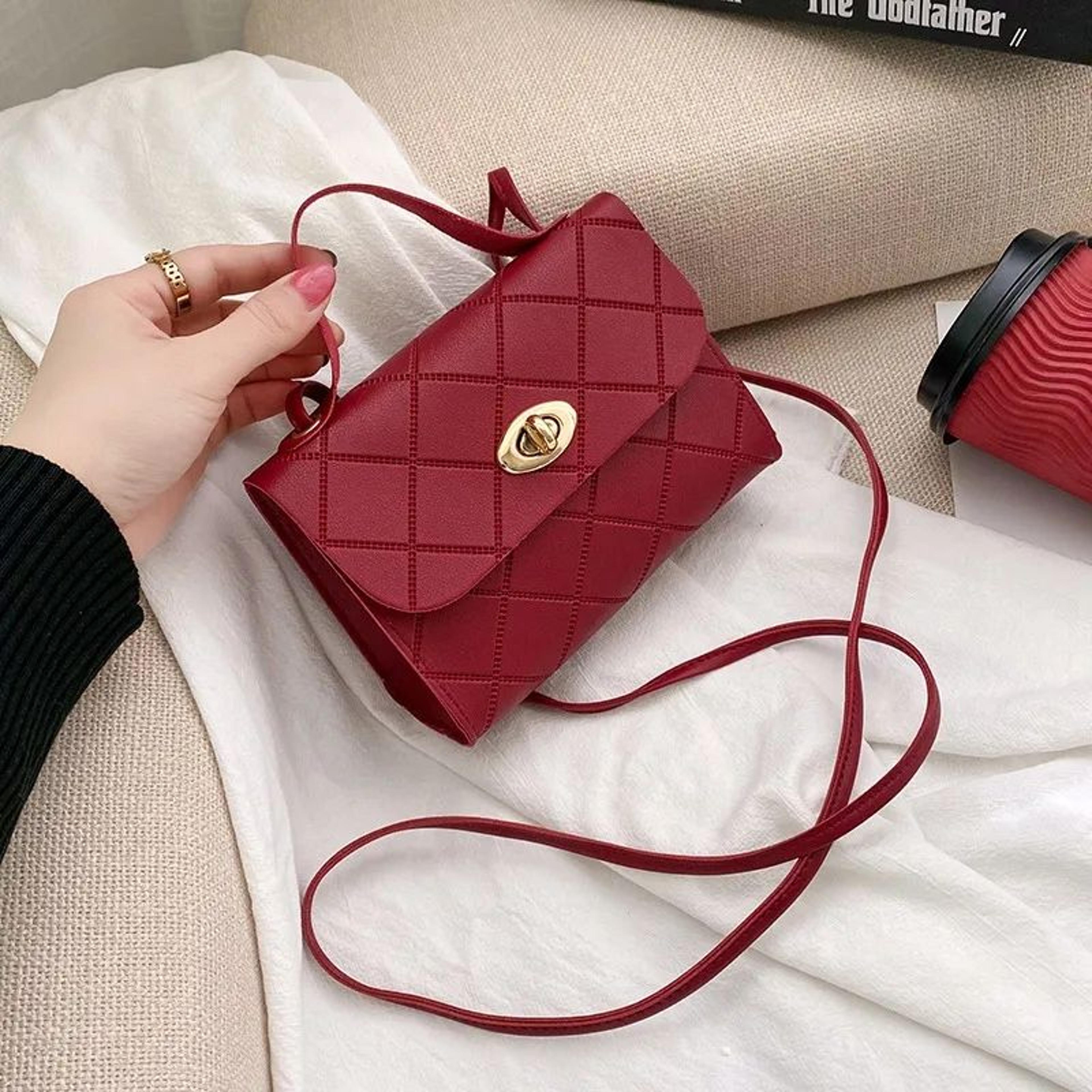 women mini square handbag with diamond grid lock detail and crossbody style
