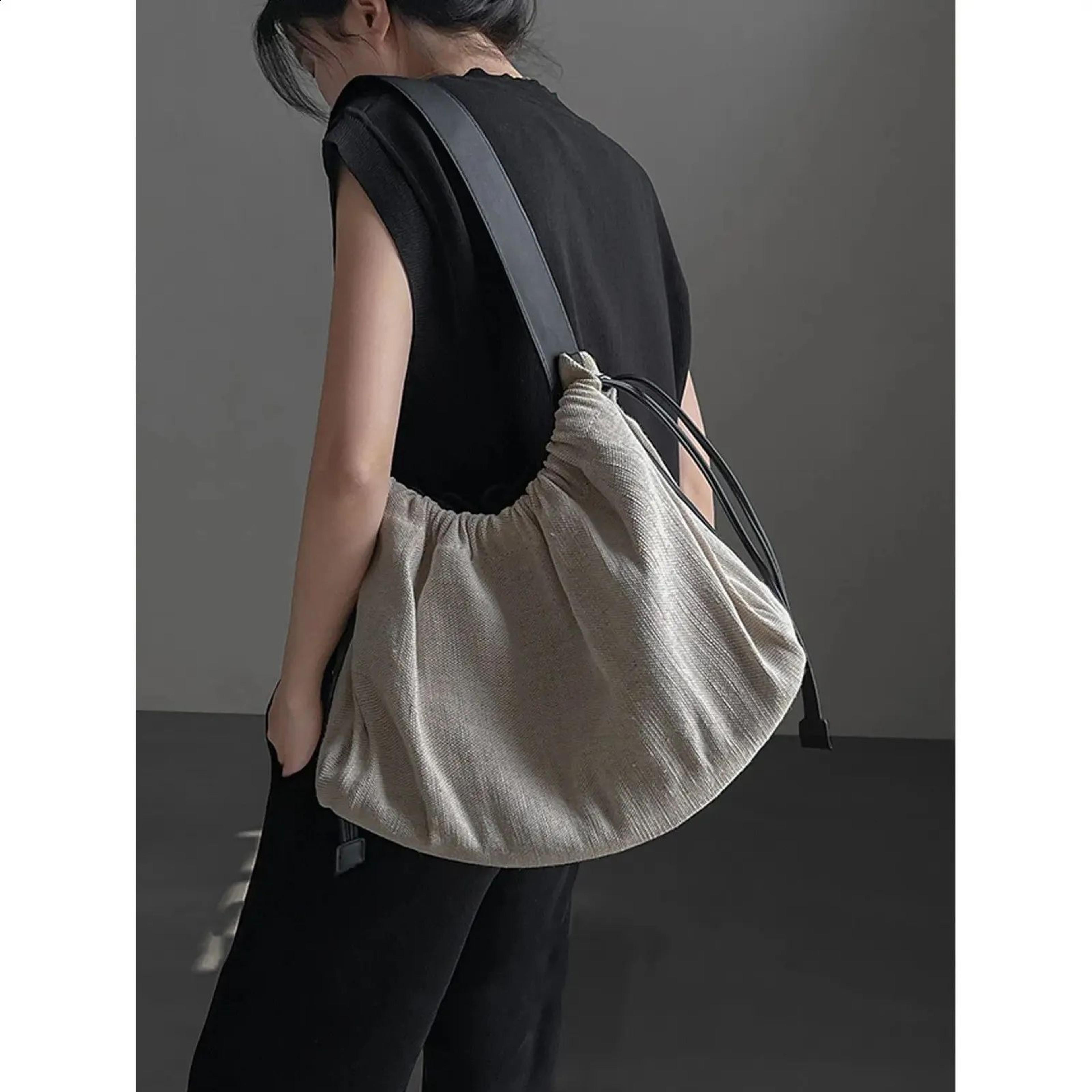 women large shoulder bag for office and everyday use