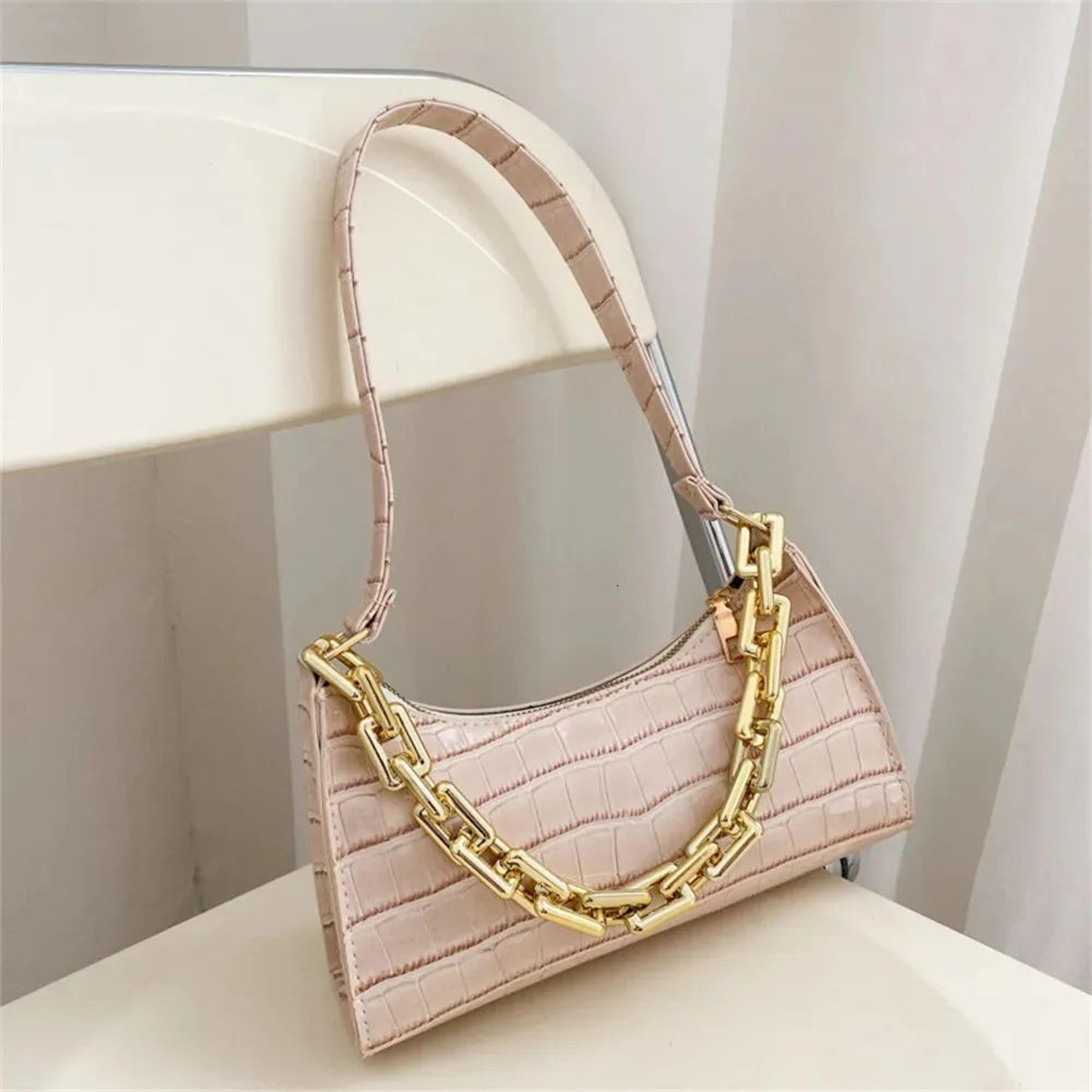 Women Crocodile Pattern Shoulder Bag With Chain Strap And PU Leather Finish 3
