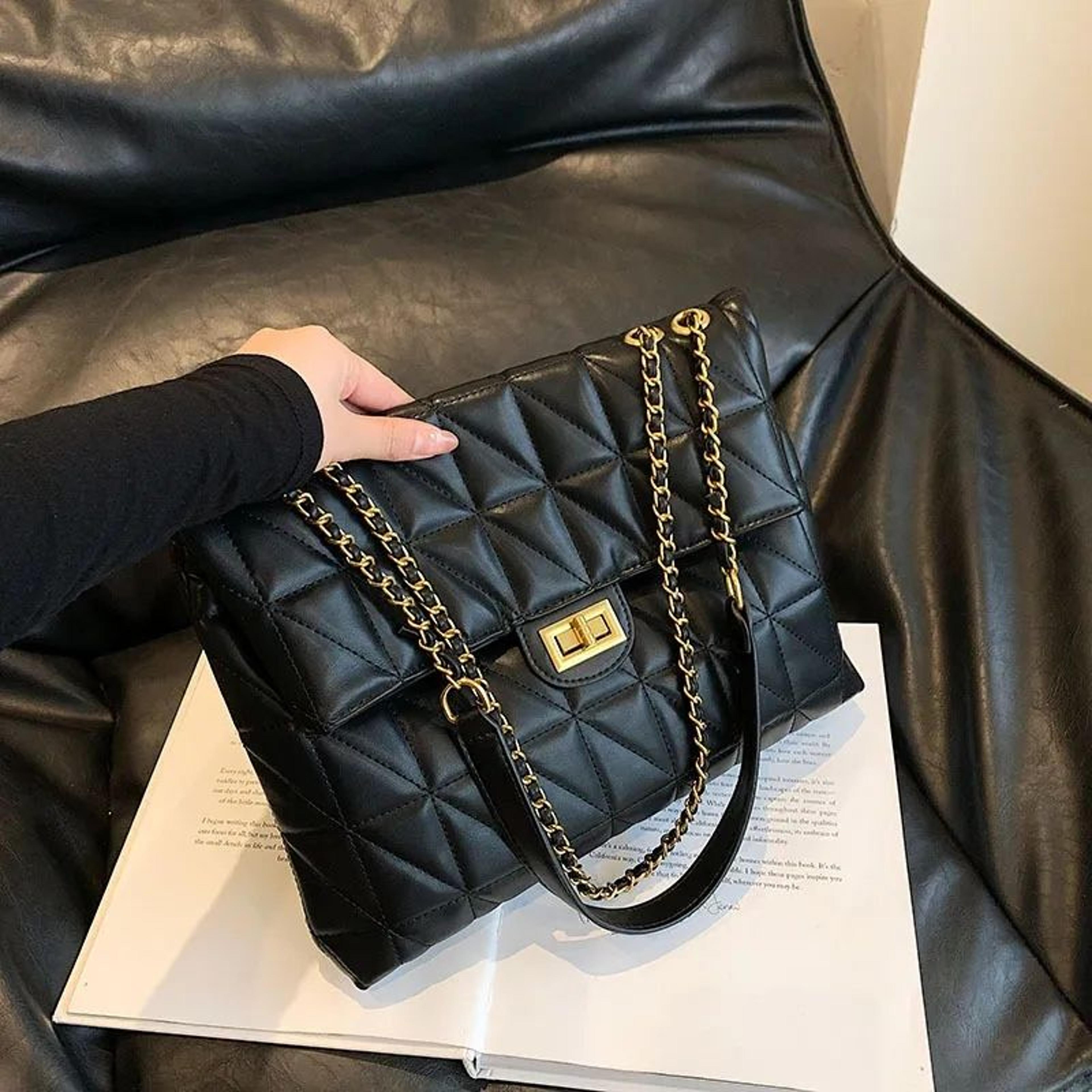 quilted tote bag for women with chain strap and large capacity