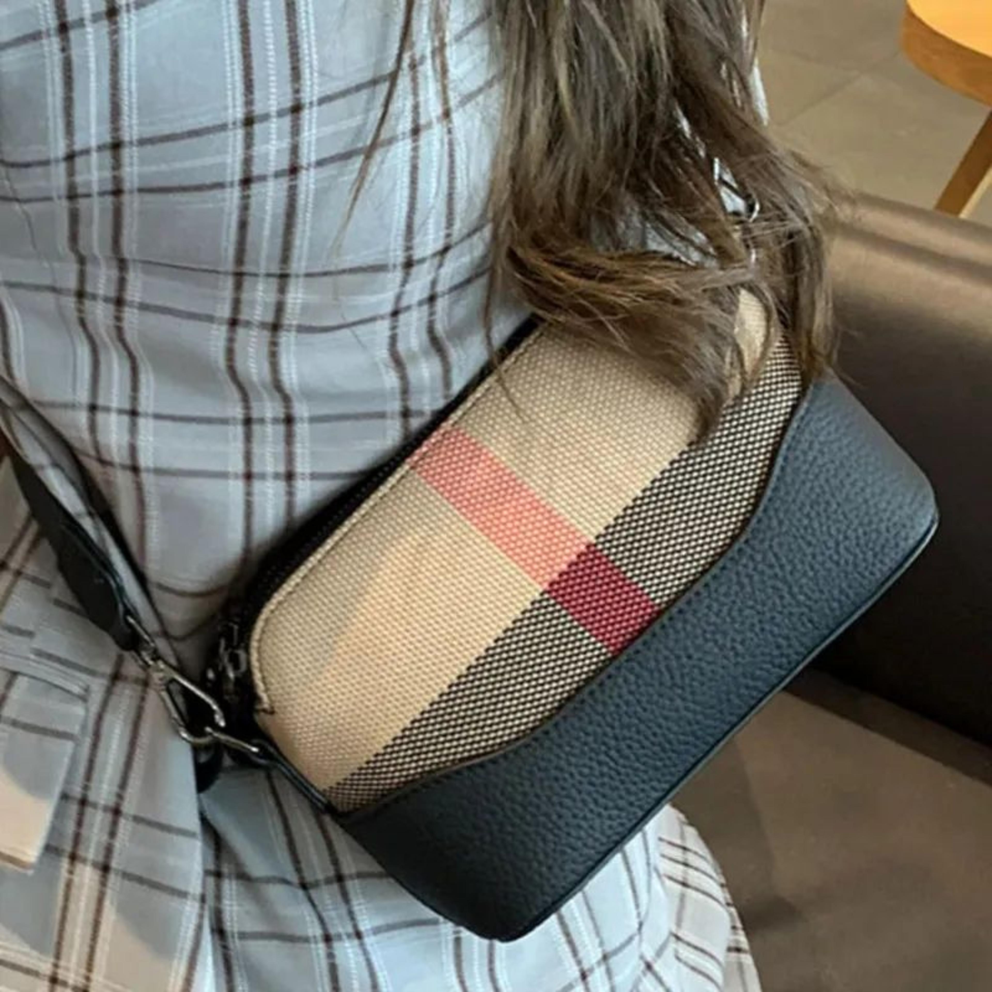 women large capacity plaid crossbody bag in black and caramel