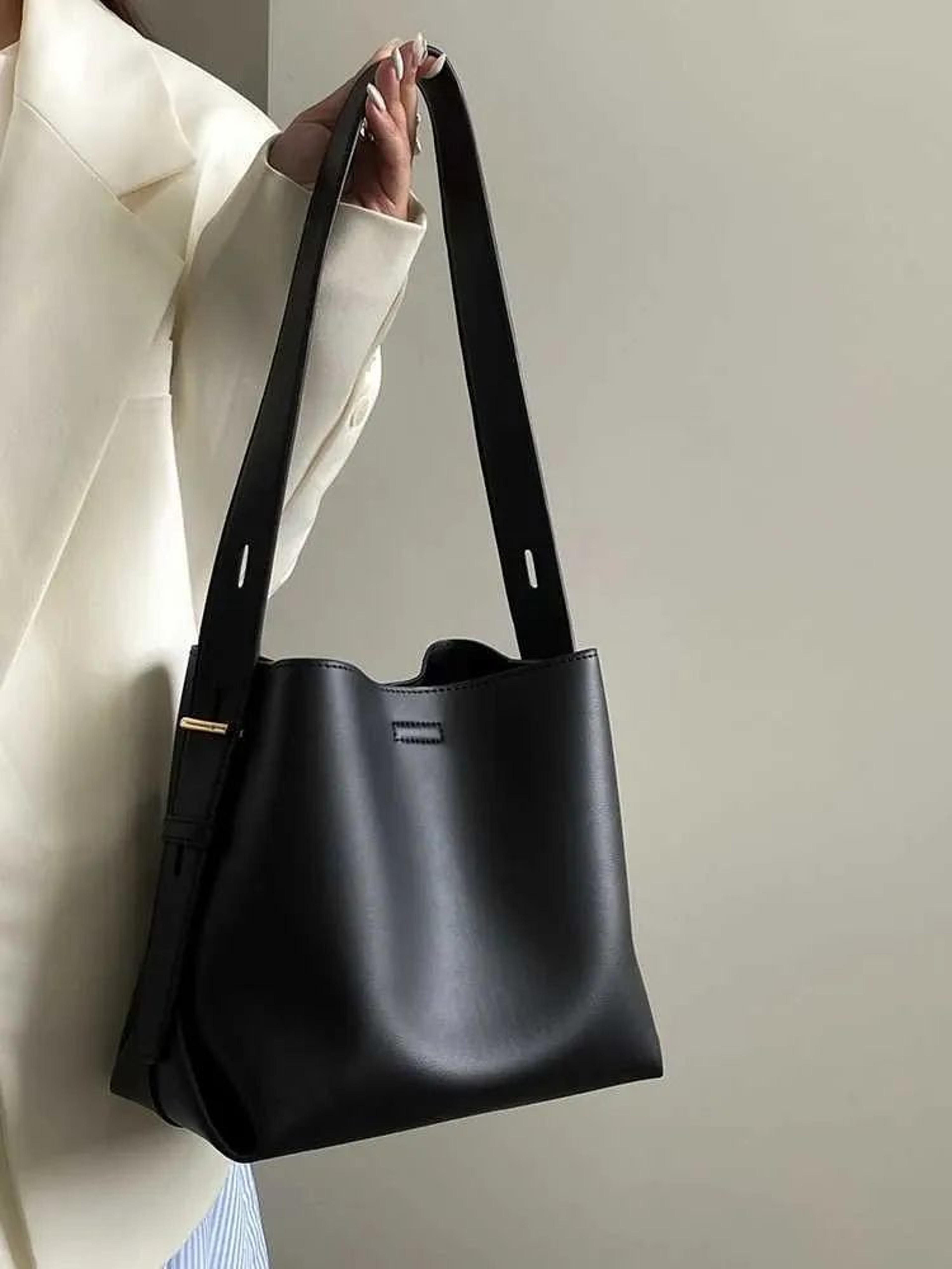 womens soft leather shoulder bag with large capacity for everyday commuting