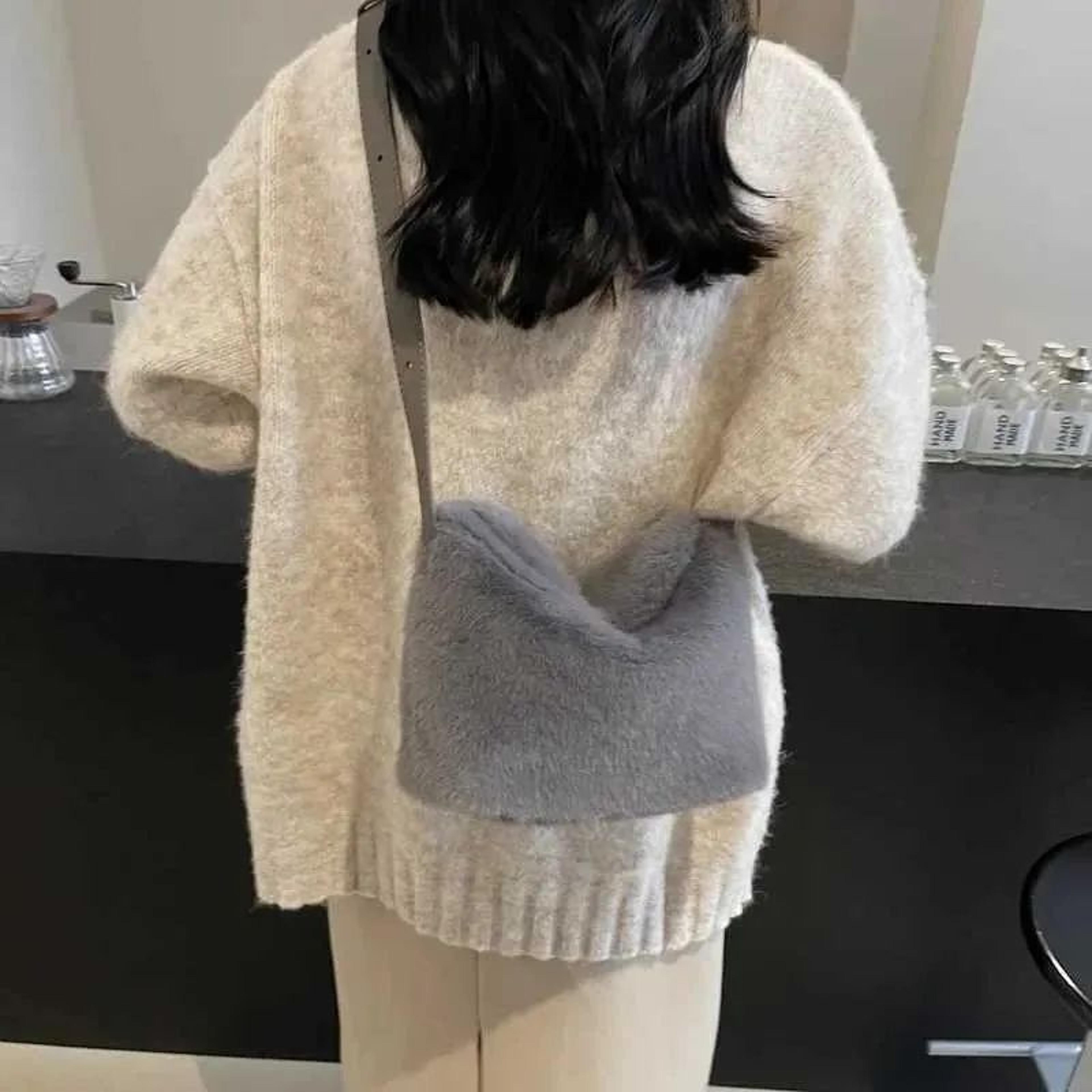 women plush bucket bag fashionable fall and winter messenger handbag