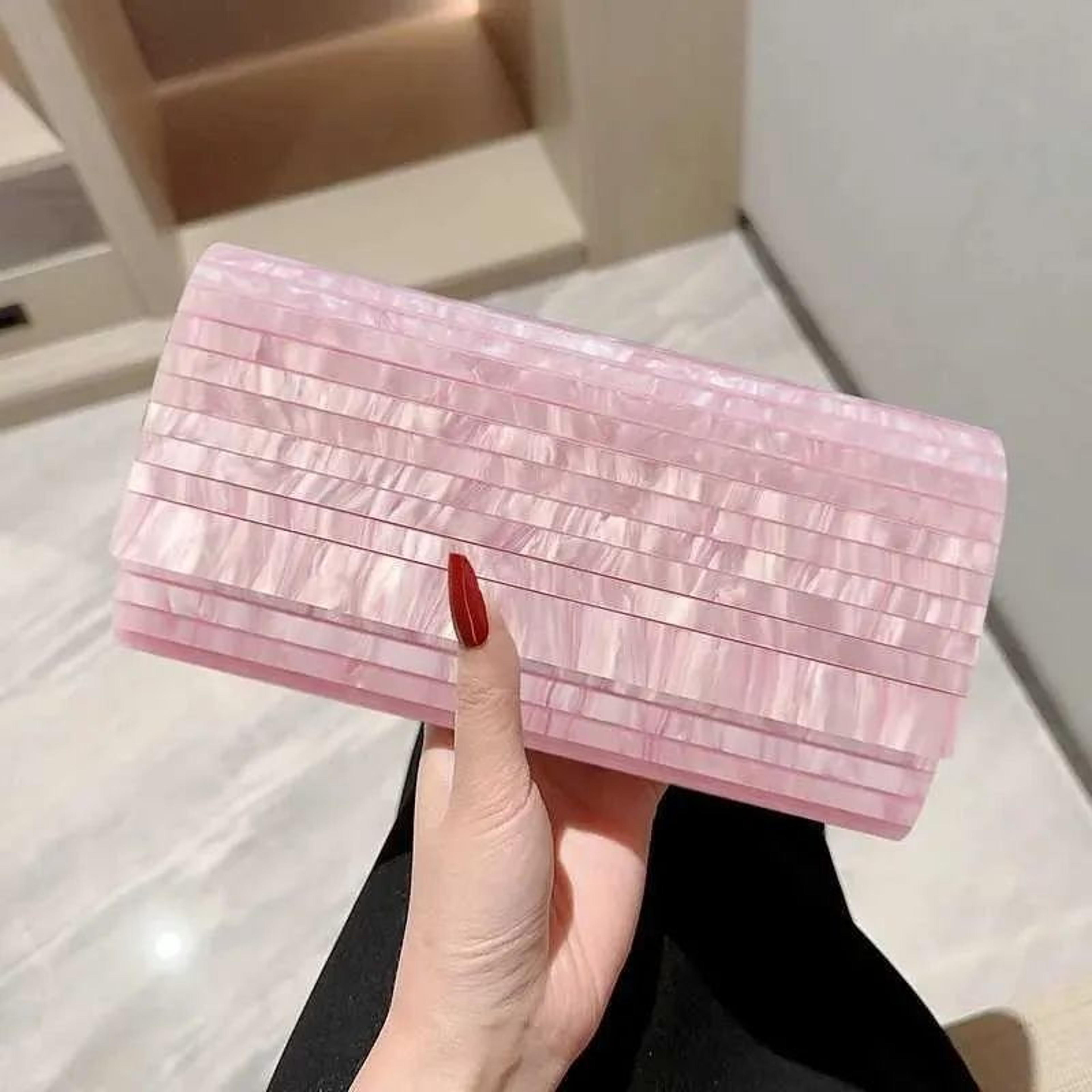 Womens Acrylic Evening Clutch Bag With Envelope Design And Crossbody Strap 1