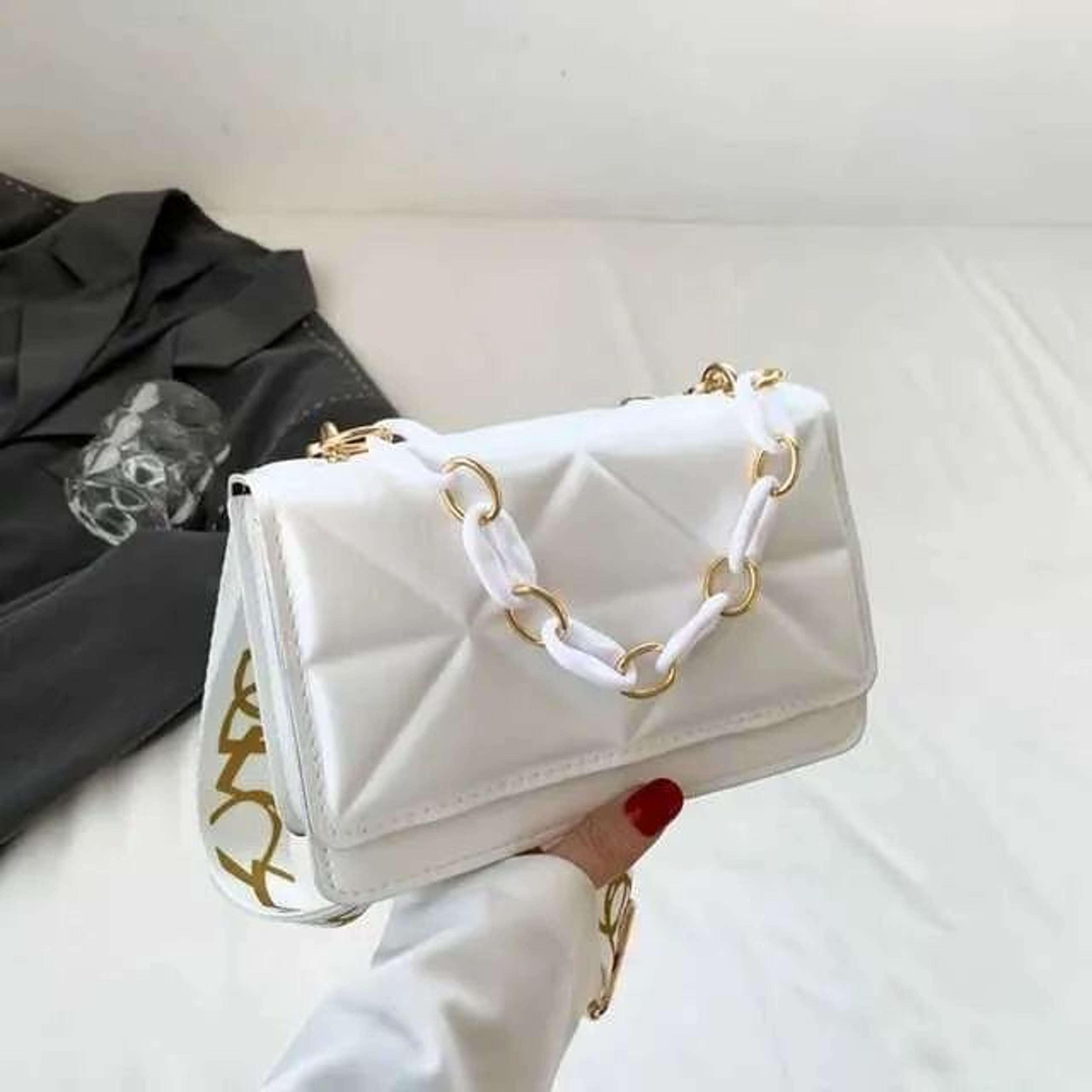 Women PU Leather Shoulder Bag With Adjustable Strap And Magnetic Closure 1