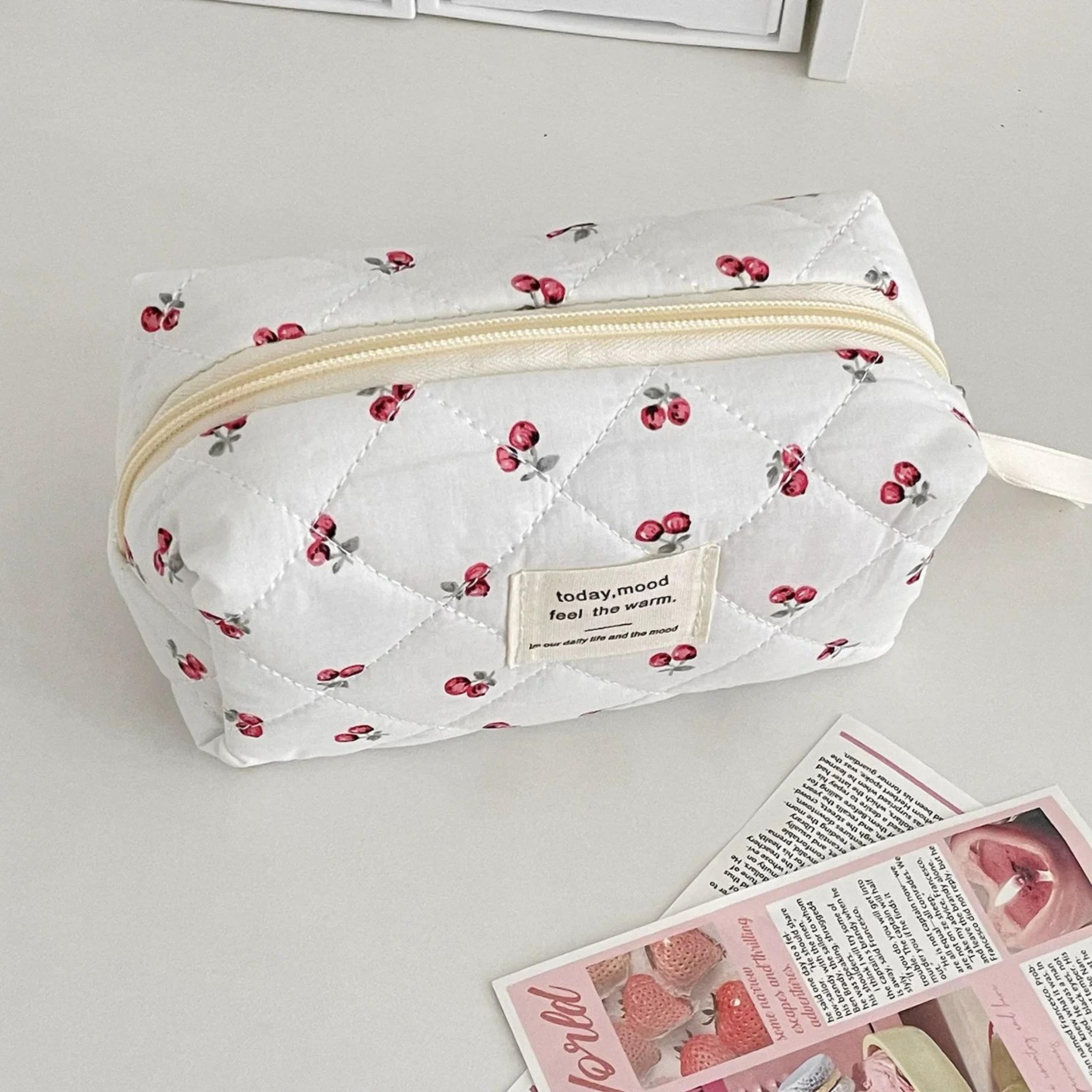 Quilted Berry Makeup Bag Large Capacity Travel Toiletry Organizer Cute Ins Style Cosmetic Pouch For 5