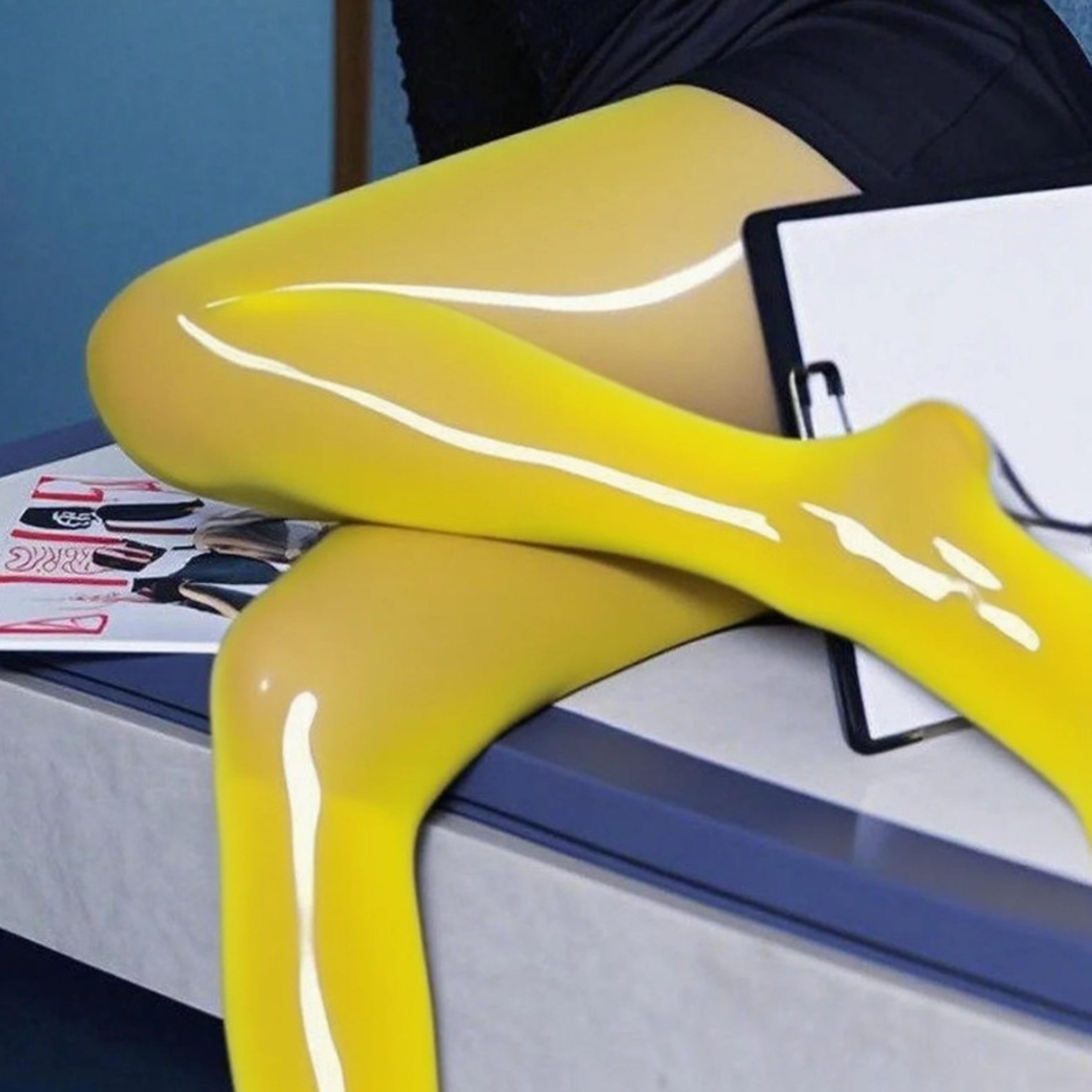 Glossy Sheer Tights With Horse Oil For Smooth Hydrated And Confident Legs 4