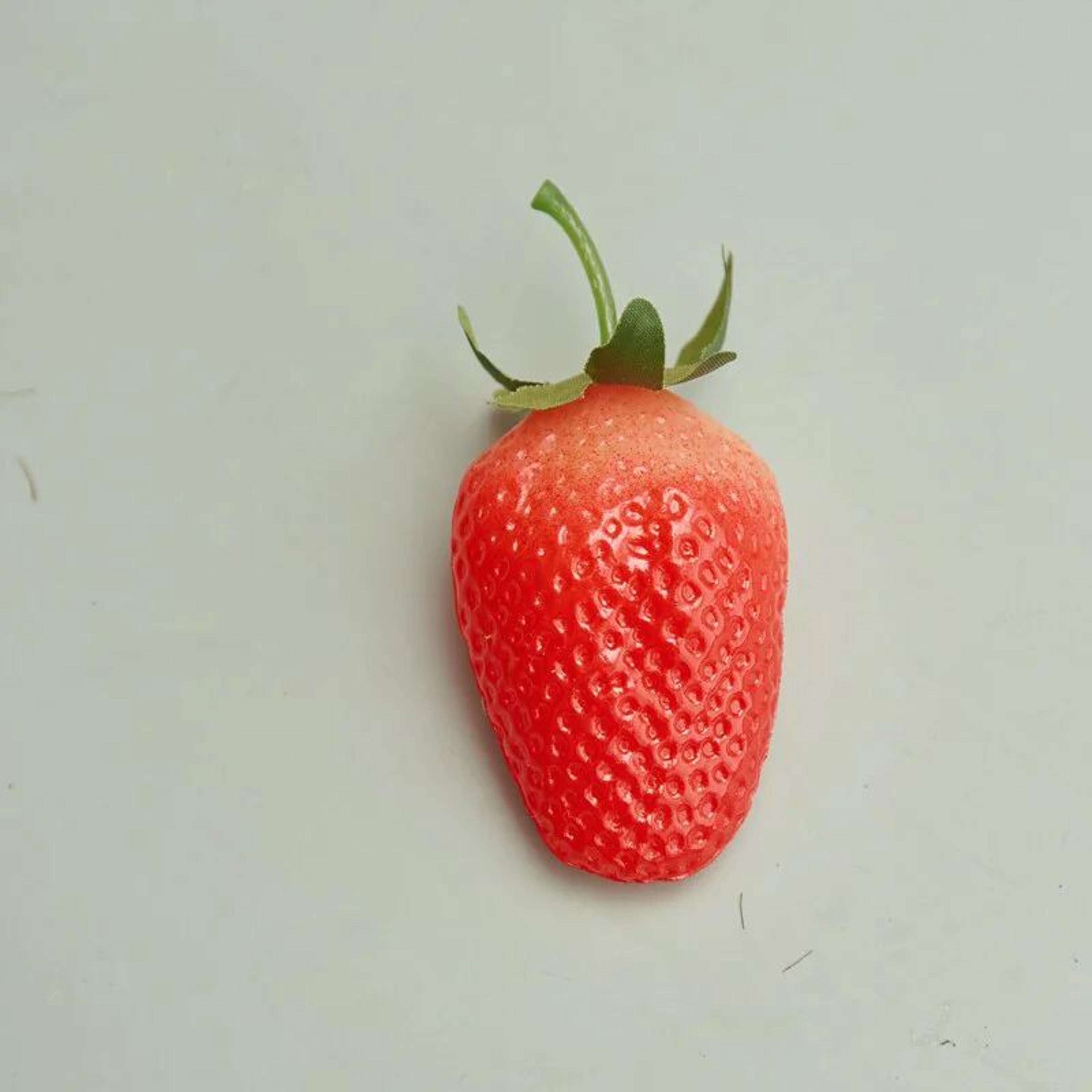 RealTouch Artificial Strawberries Set 10pcs  Lifelike Fake Fruit Decor For Home Party  Photography 4