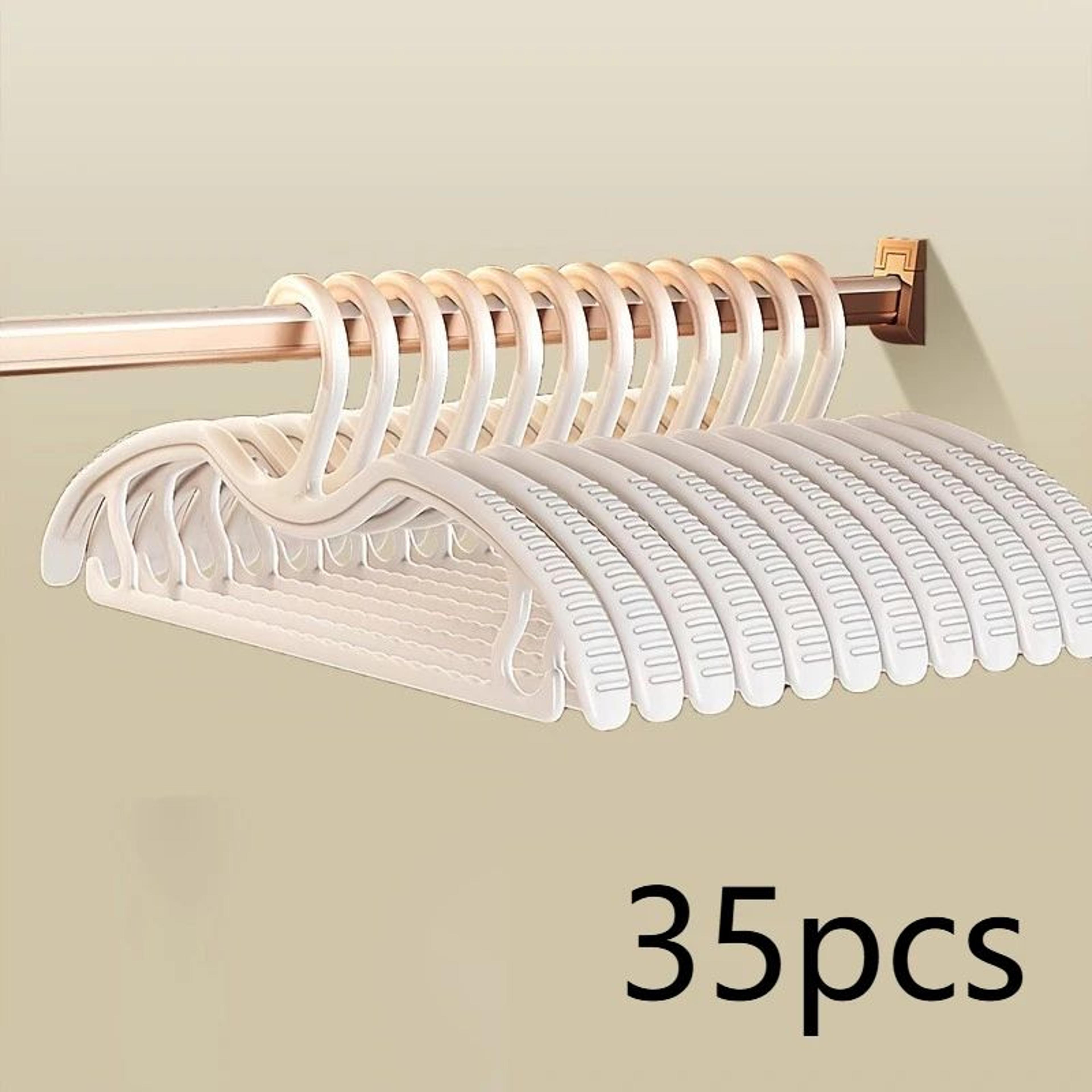 Wide Shoulder Clothes Hangers  NonSlip MarkFree Space Saving Plastic Closet Organizer For Home Dorm 8