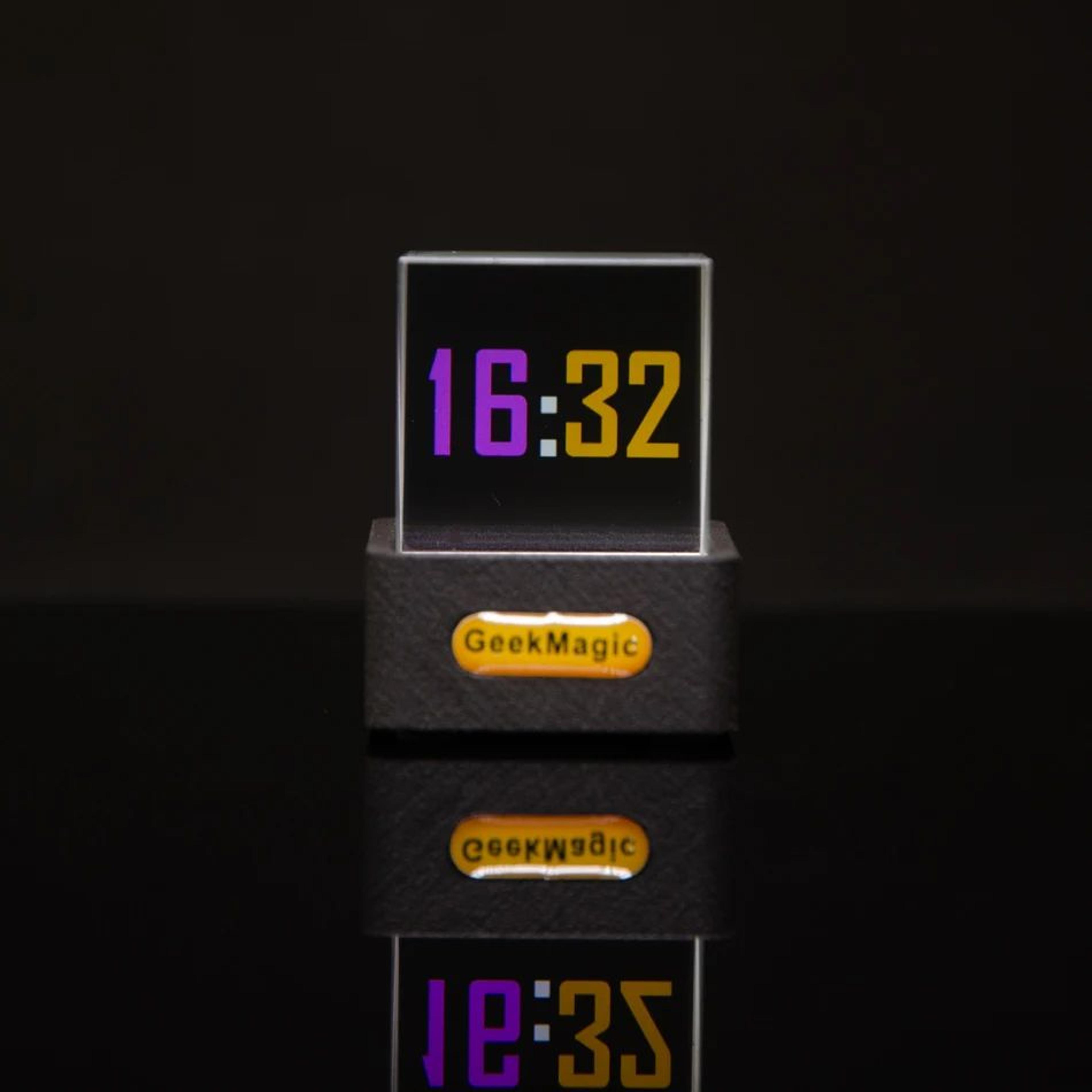 GeekMagic GIFTV Crystal Weather Station  Mini Holographic Digital Clock With WiFi Weather Display   3