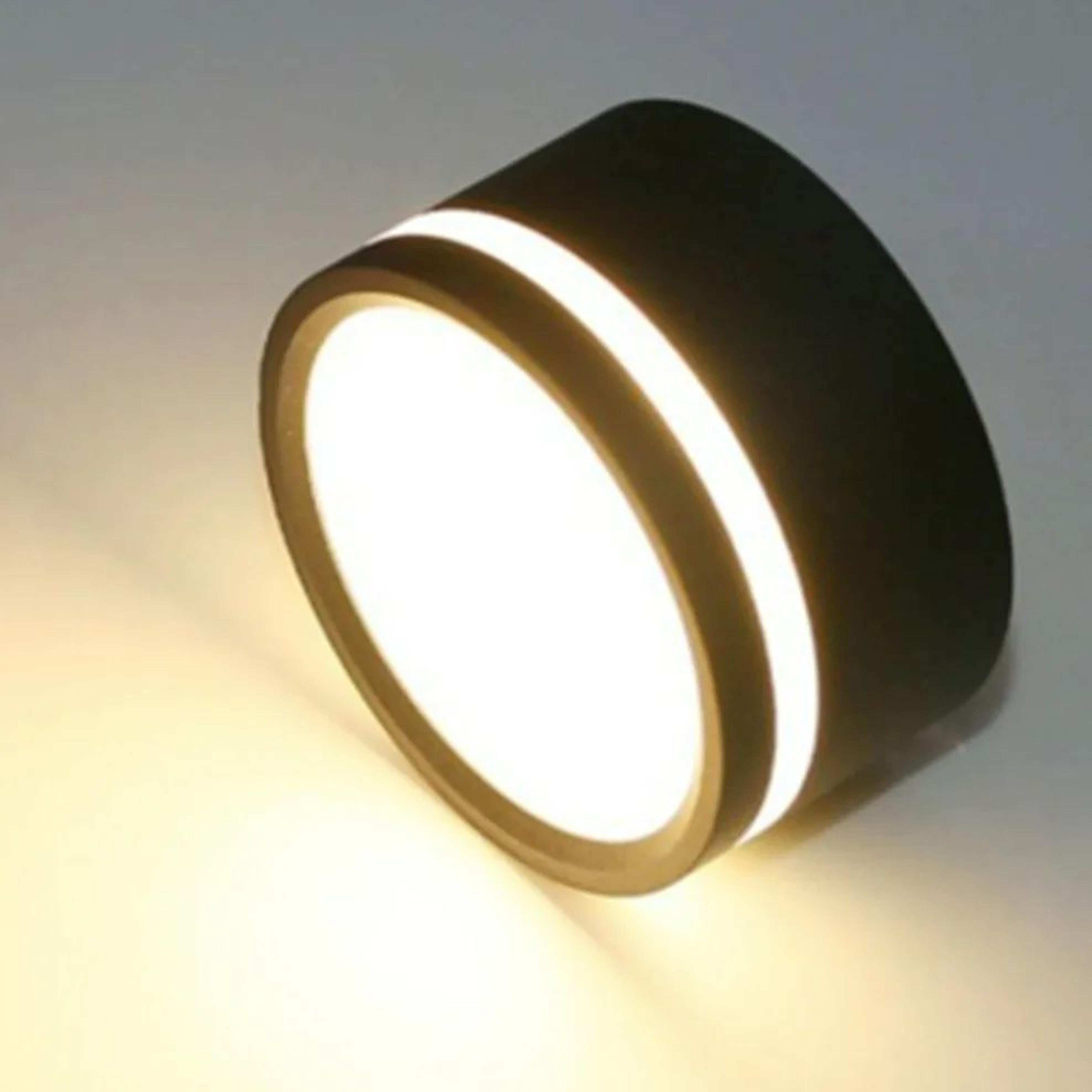 Nordic LED Downlight  Surface Mounted Aluminum Ceiling Spotlight In Black Or White For Living Room  1