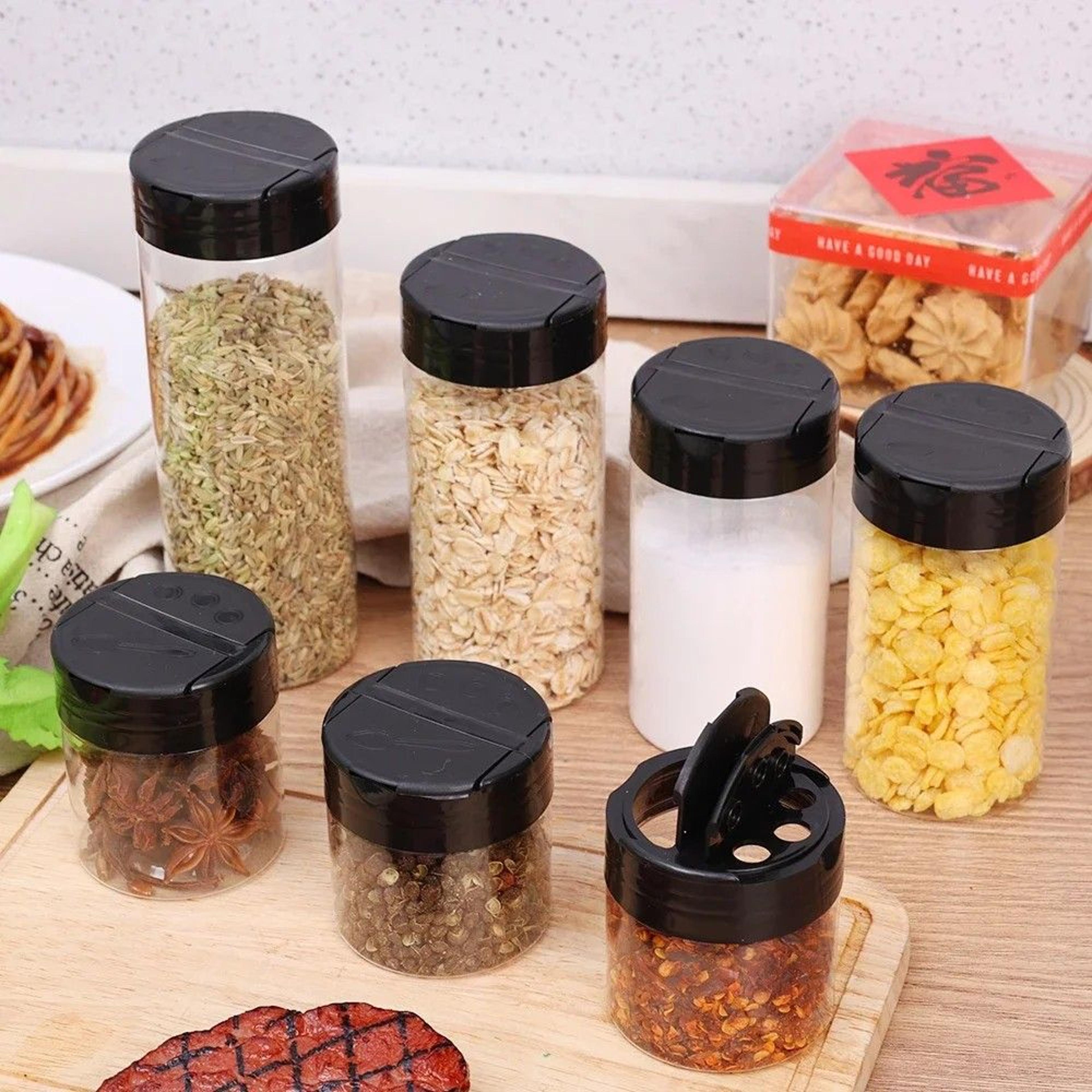 Plastic Spice Jars With Shaker Lids 1
