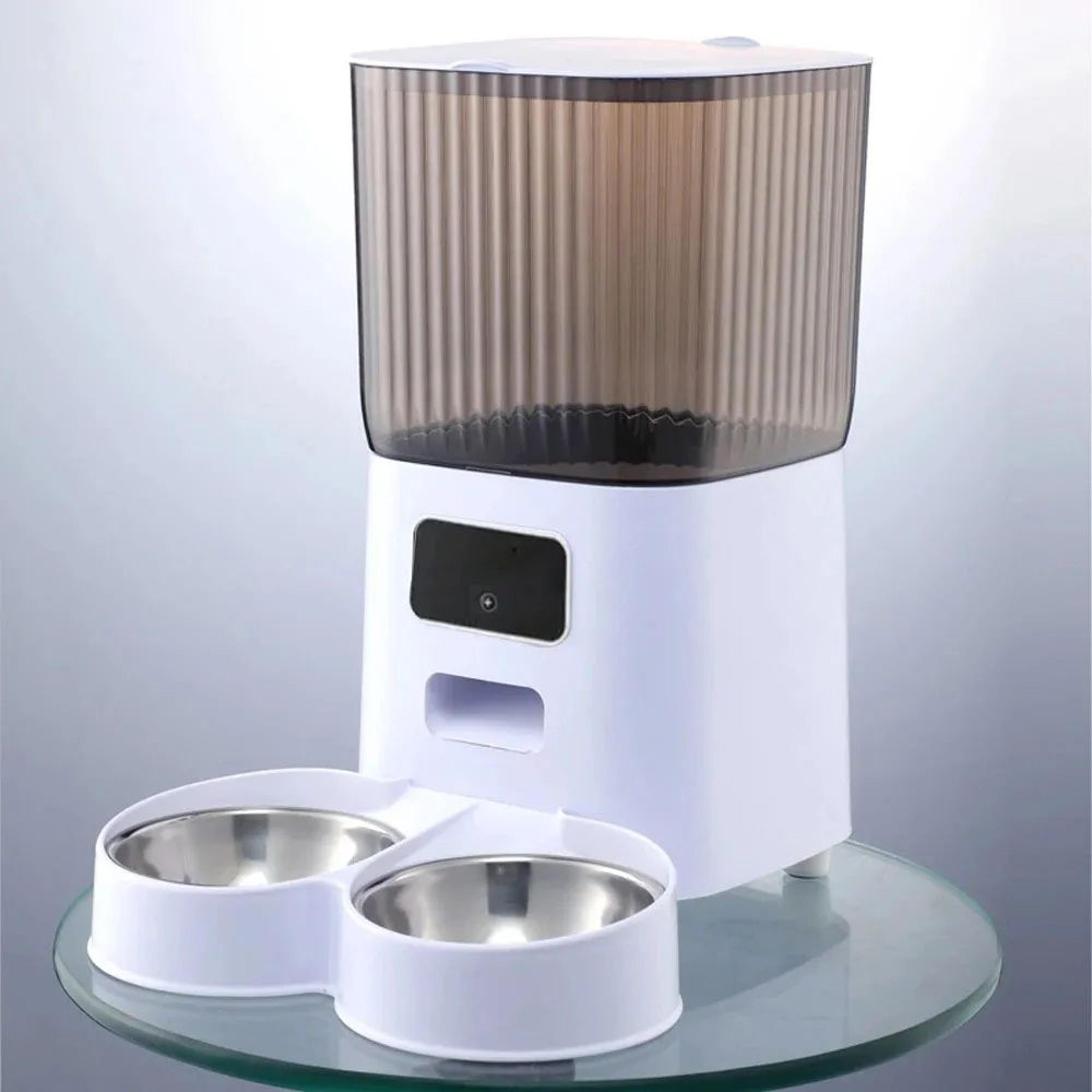 Smart Automatic Pet Feeder With Camera 8