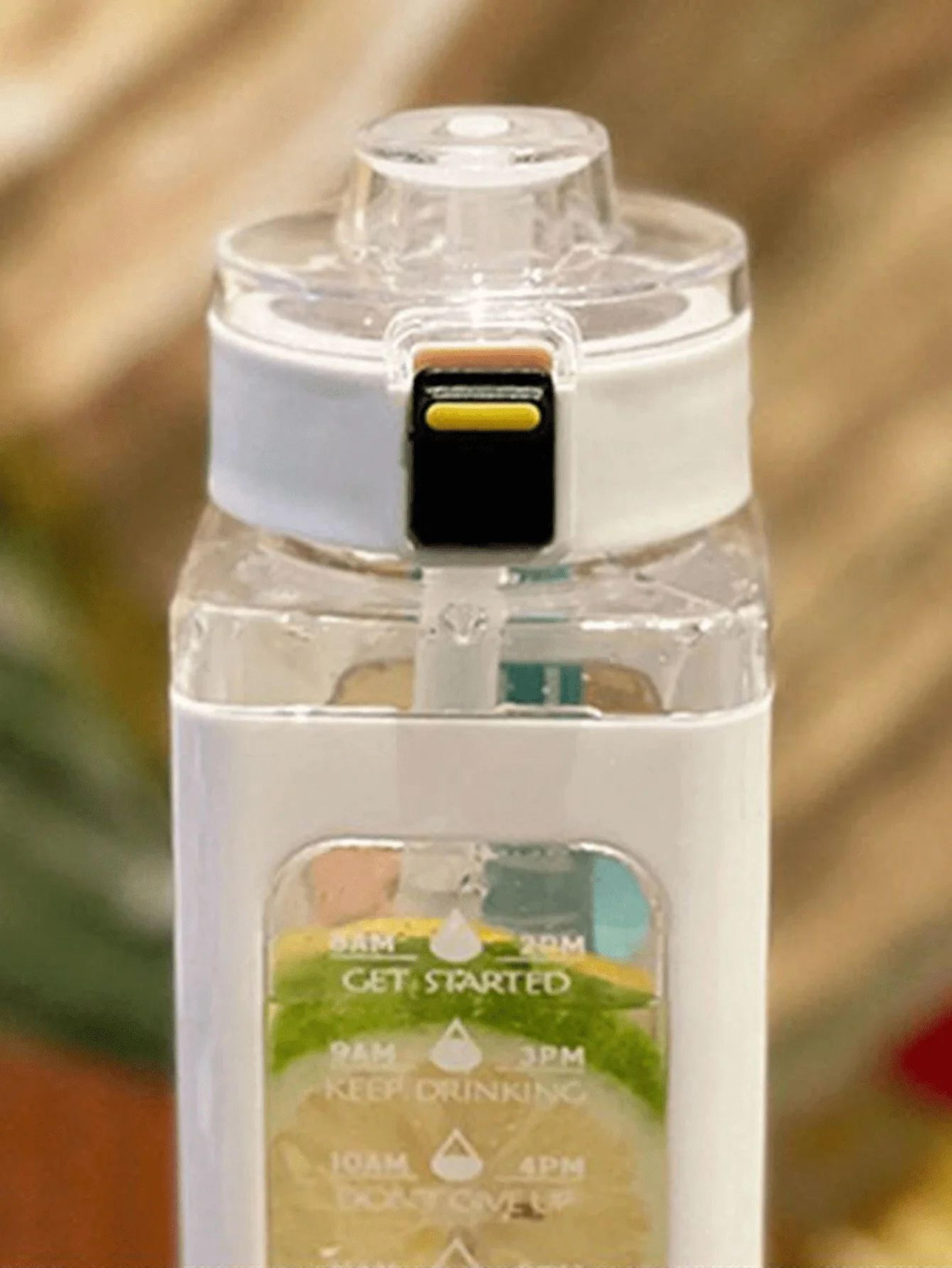 700ml Portable Sports Water Bottle 2