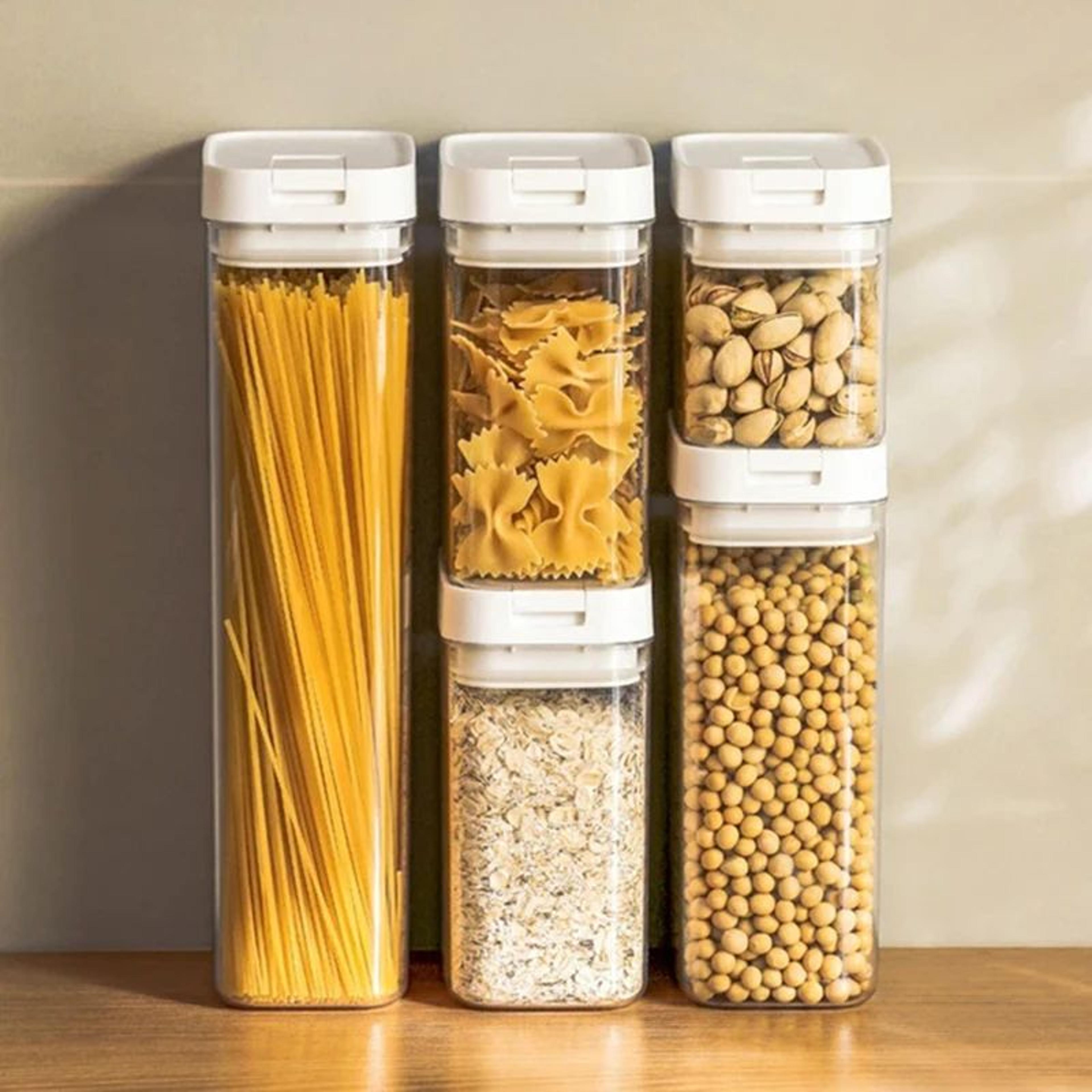 large capacity leak-proof pasta storage container