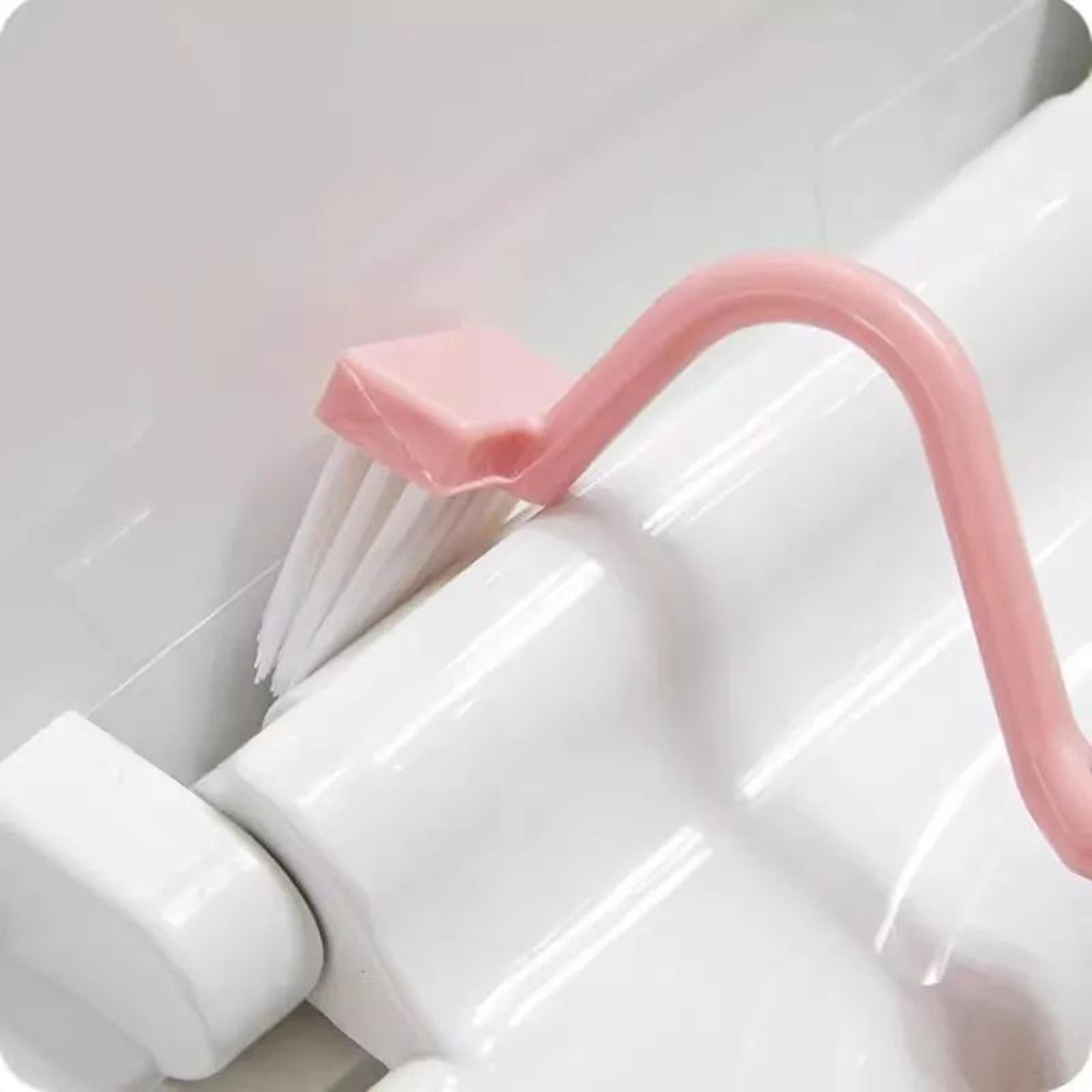 123Piece Curved Long Handle Toilet Brush Set For Deep Bathroom Cleaning 3