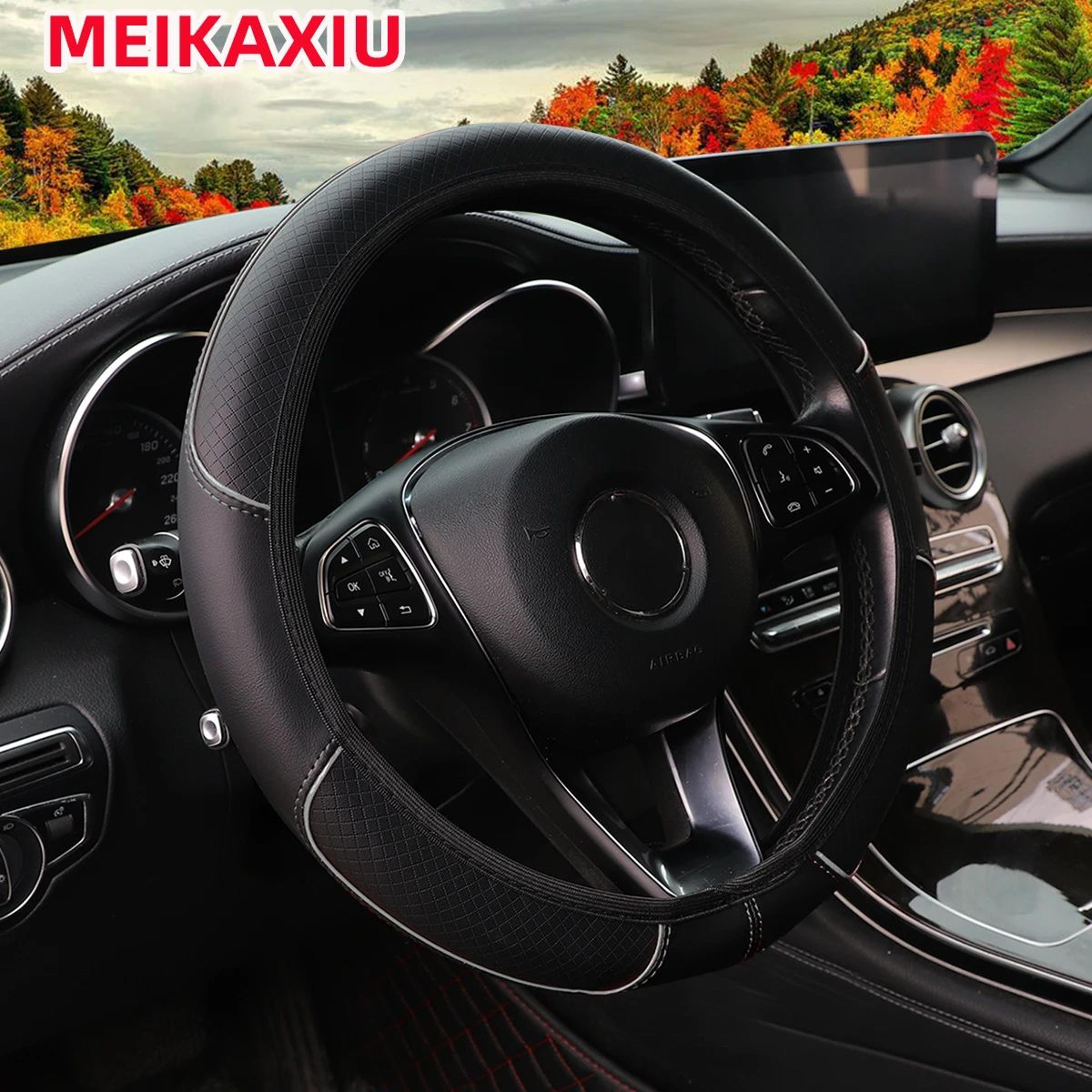 PU Check Pattern Embossed Leather Steering Wheel Cover 3738 Cm 3