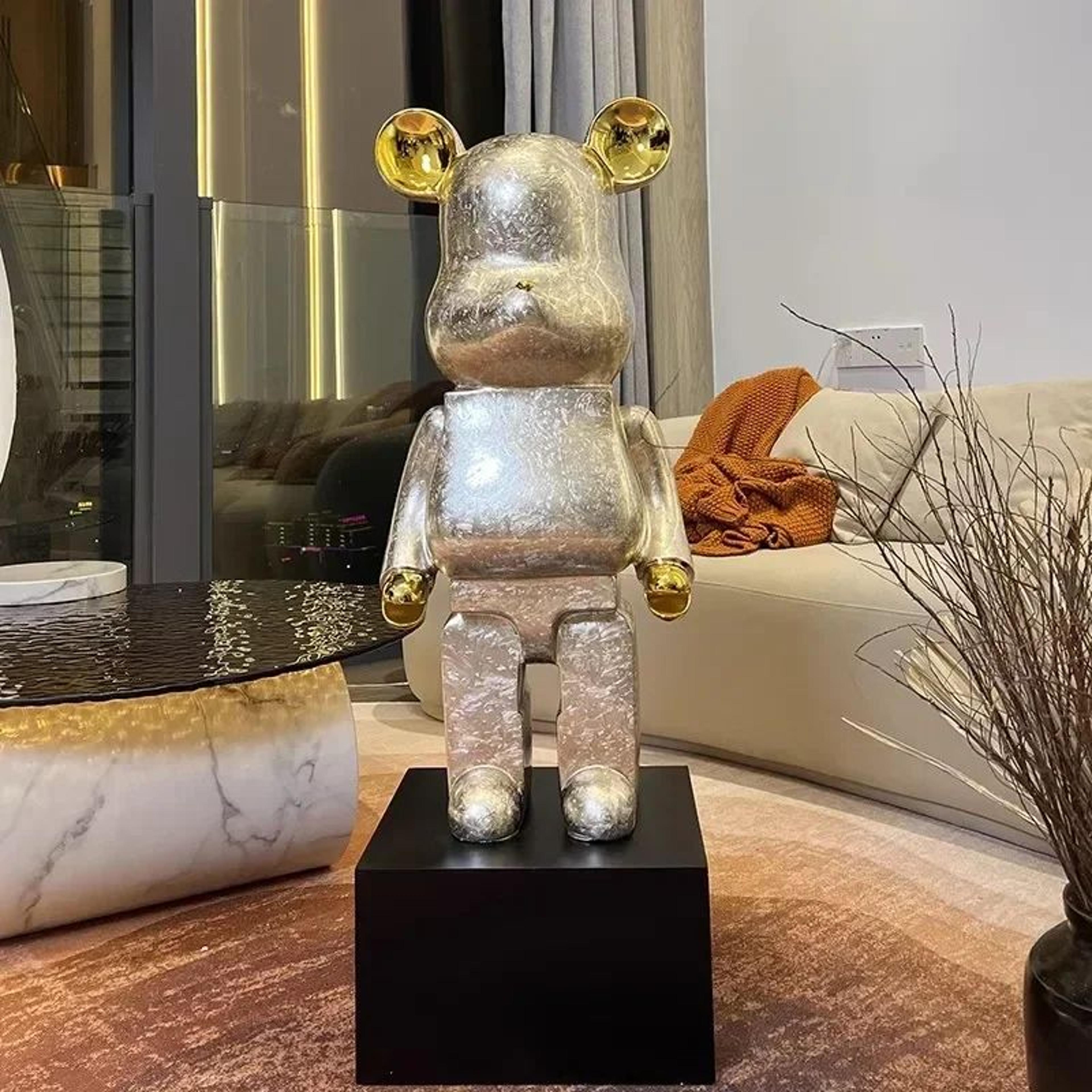 Luxury Gradient Bear Resin Sculpture Decor 3