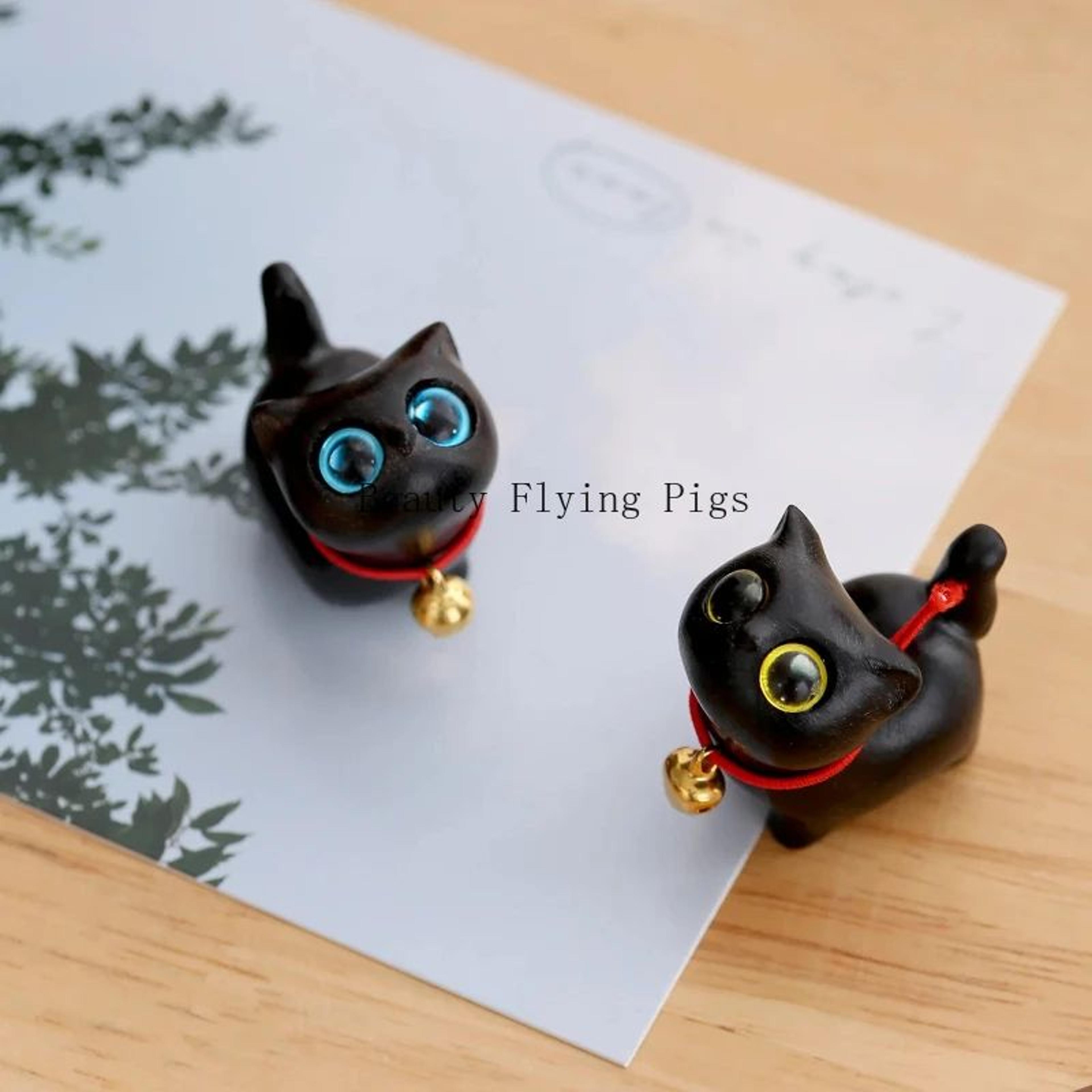 Hand Carved Wooden Cat Figurine Small Natural Wood Decor 3