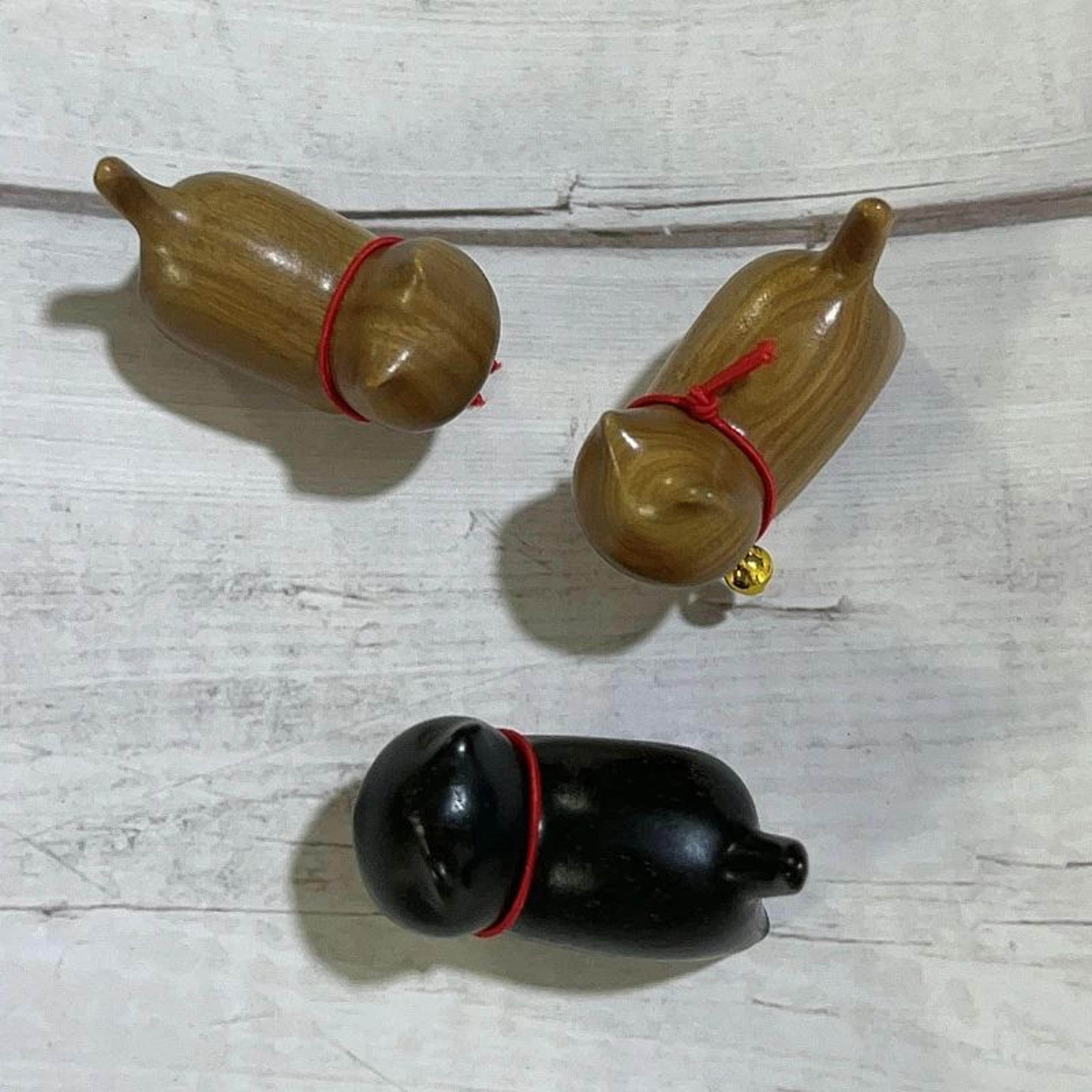 Hand Carved Wooden Cat Figurine Small Natural Wood Decor 5