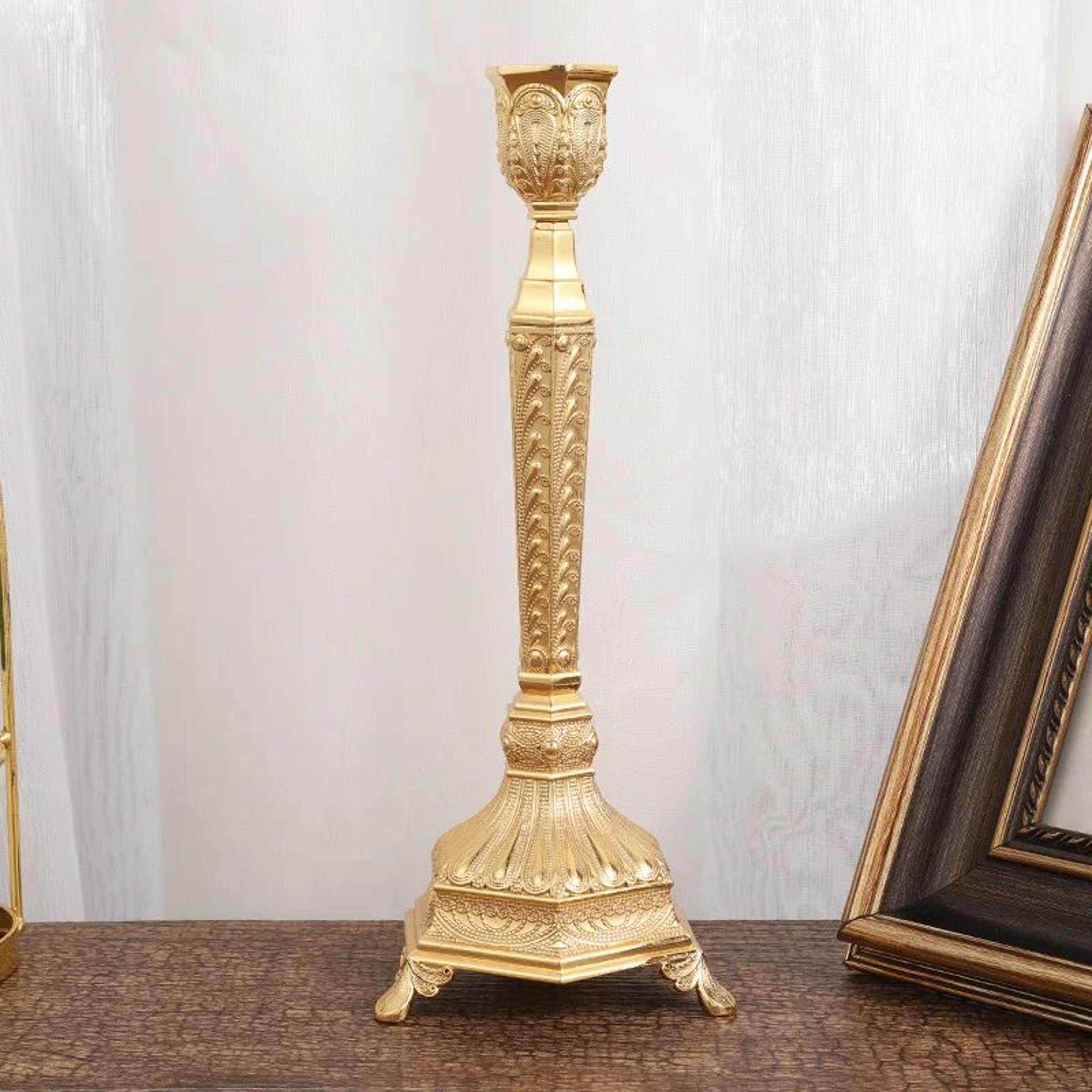 2 Piece Metal Candle Holder Set For Wedding And Home Decor 5