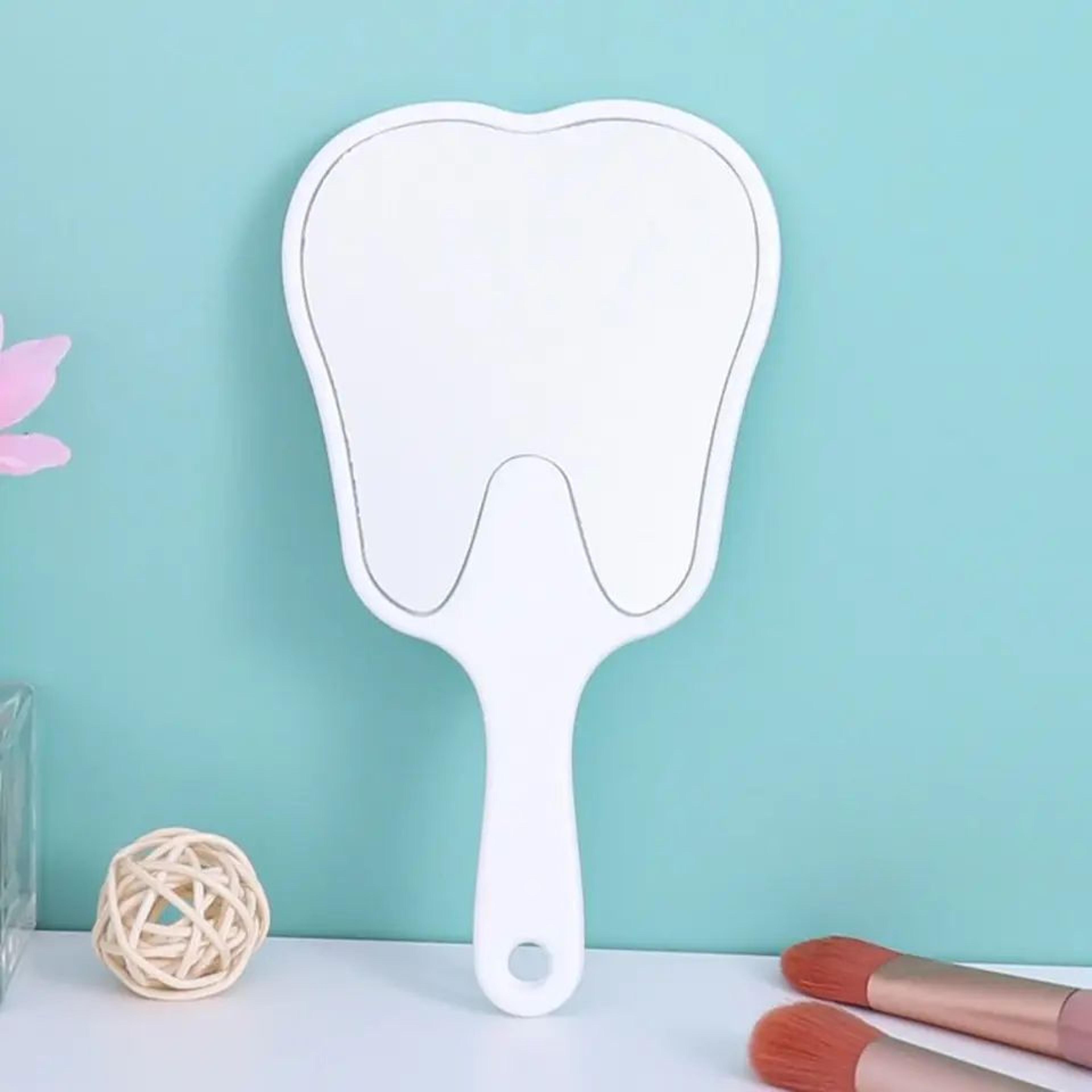 Portable Handheld High Definition Cosmetic Mirror With Hanging Handle 2