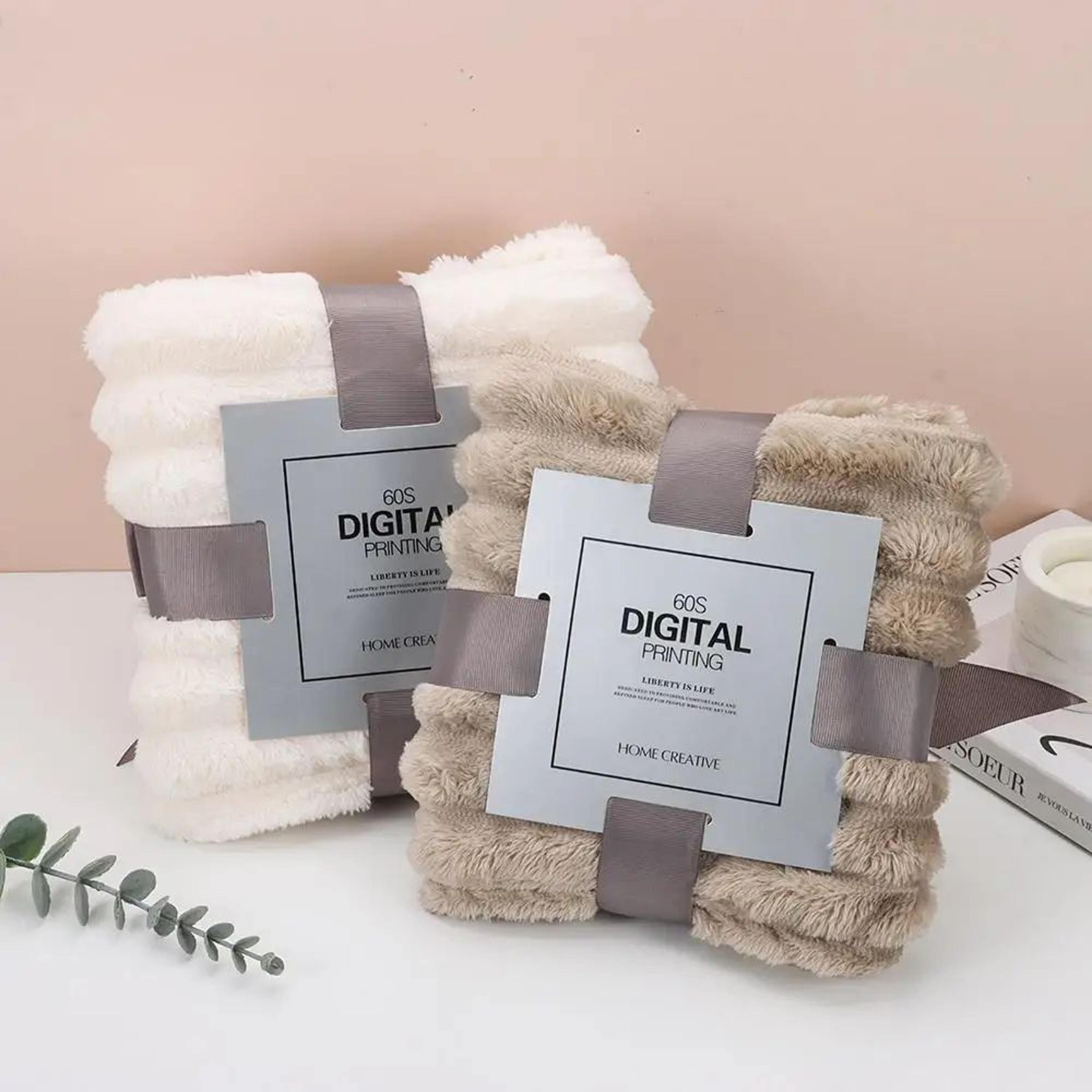Ultra Soft Double Sided Fleece Warm Throw Blanket 4