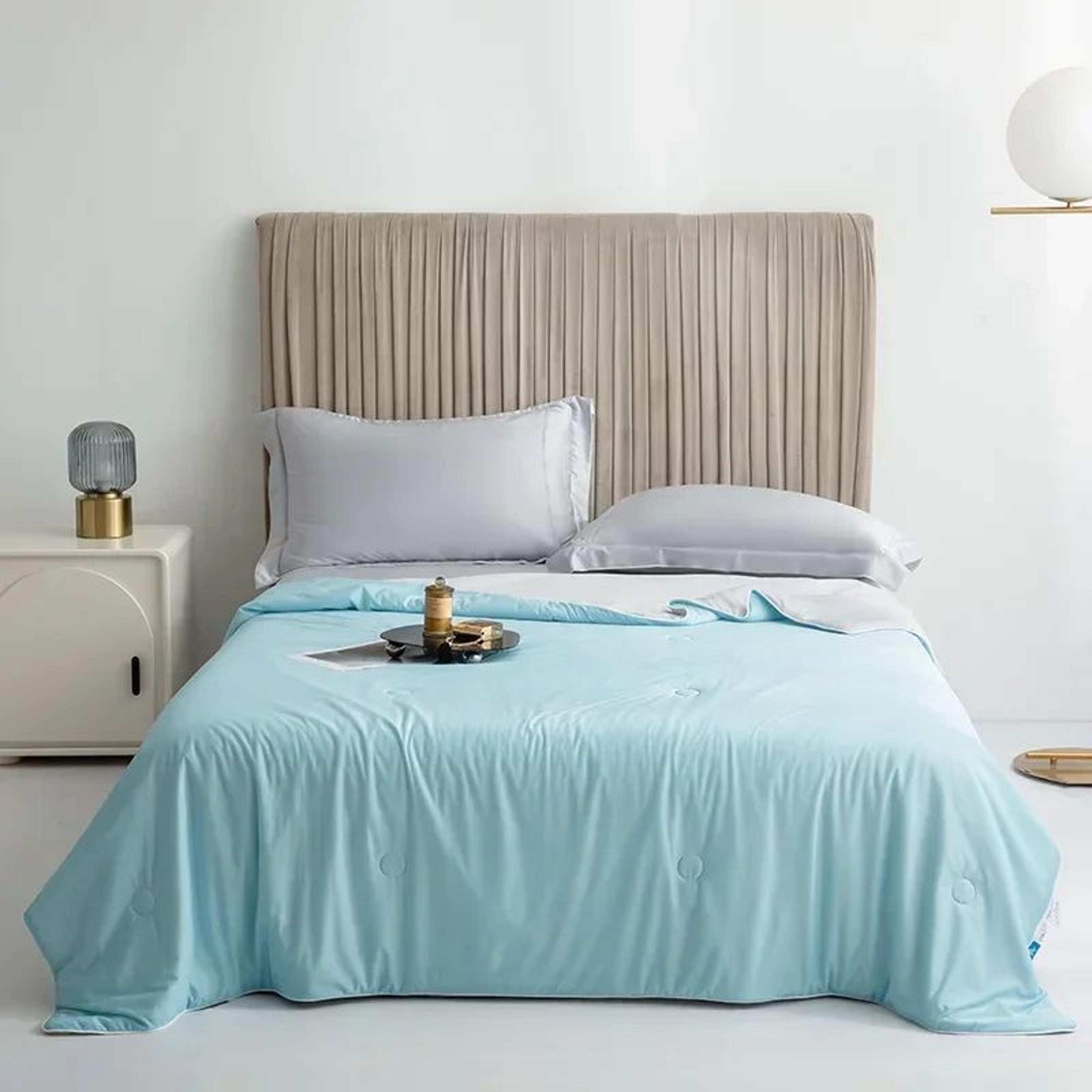 Ice Silk Lightweight Summer Cooling Comforter Blanket 6