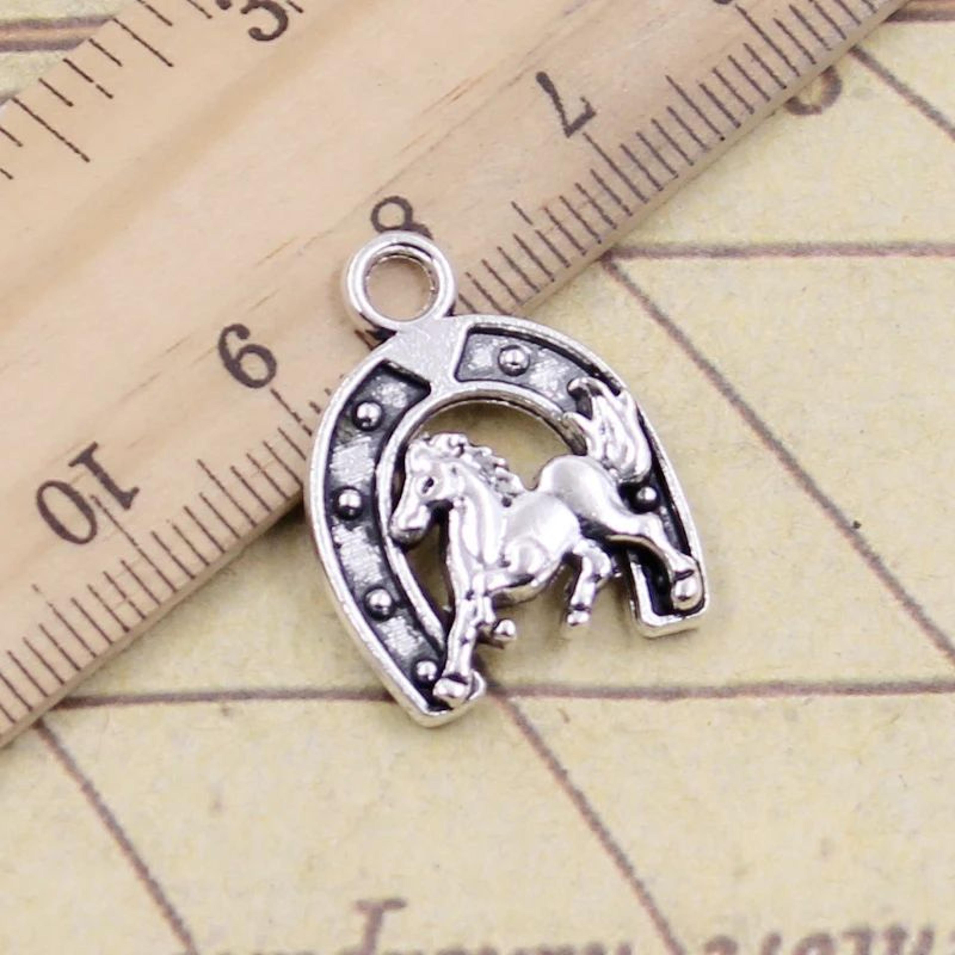 10pcs antique silver color horse horseshoe charms for diy jewelry