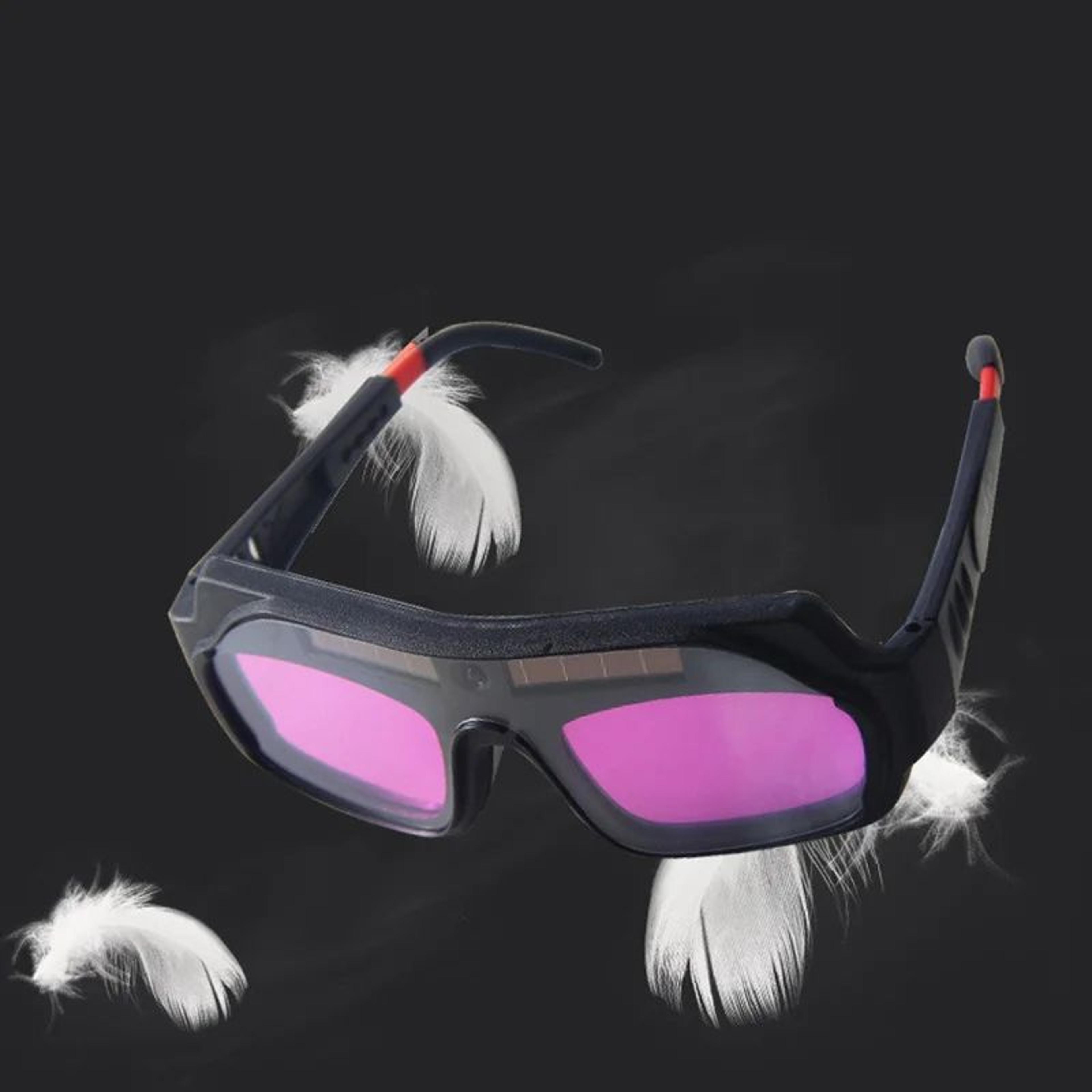 Solar Powered Auto Darkening Welding Glasses With 5 Protective Films 6