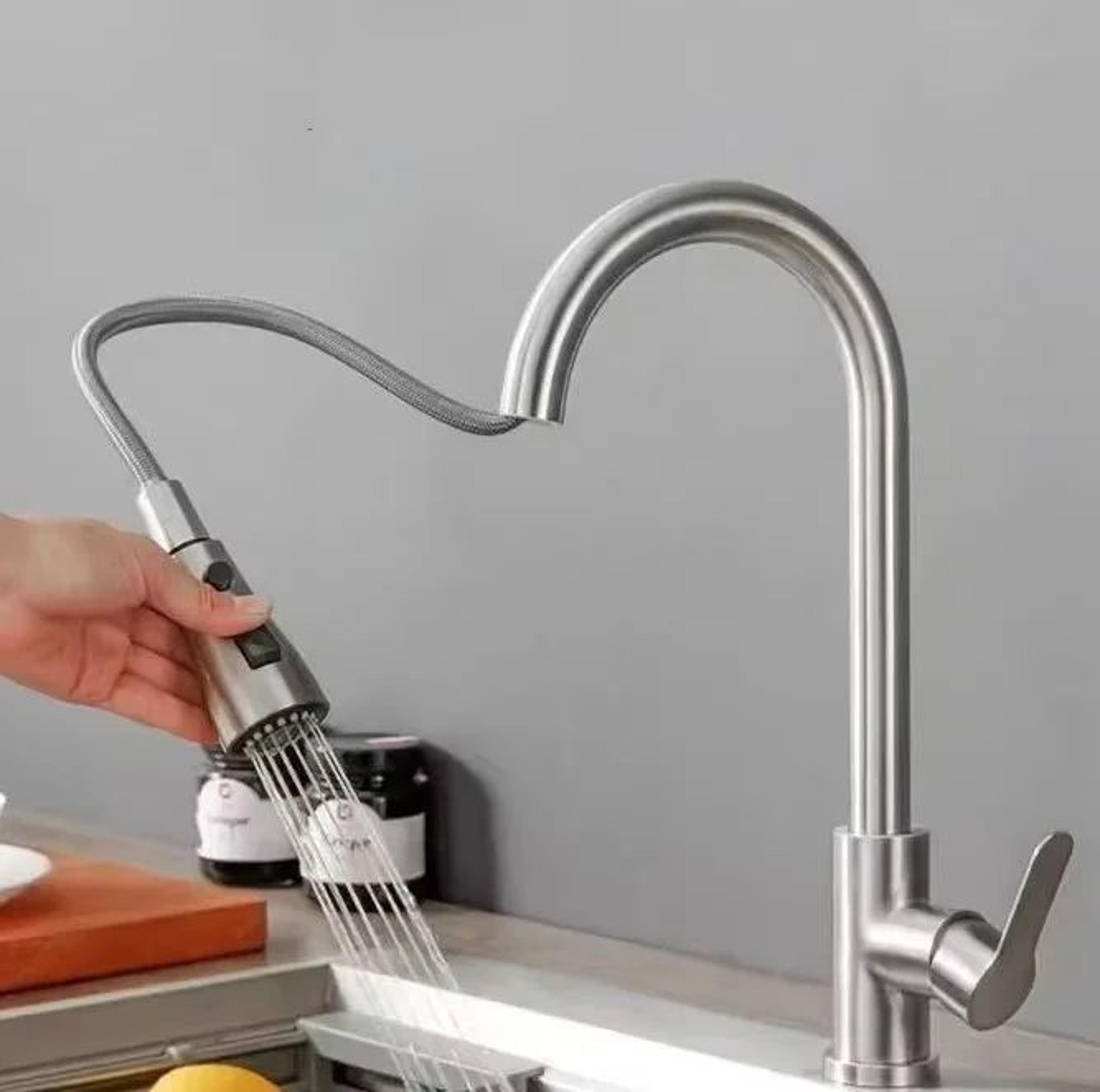 Single Hole Kitchen Mixer Faucet With Pull Out Sprayer In Chrome Or Black 7