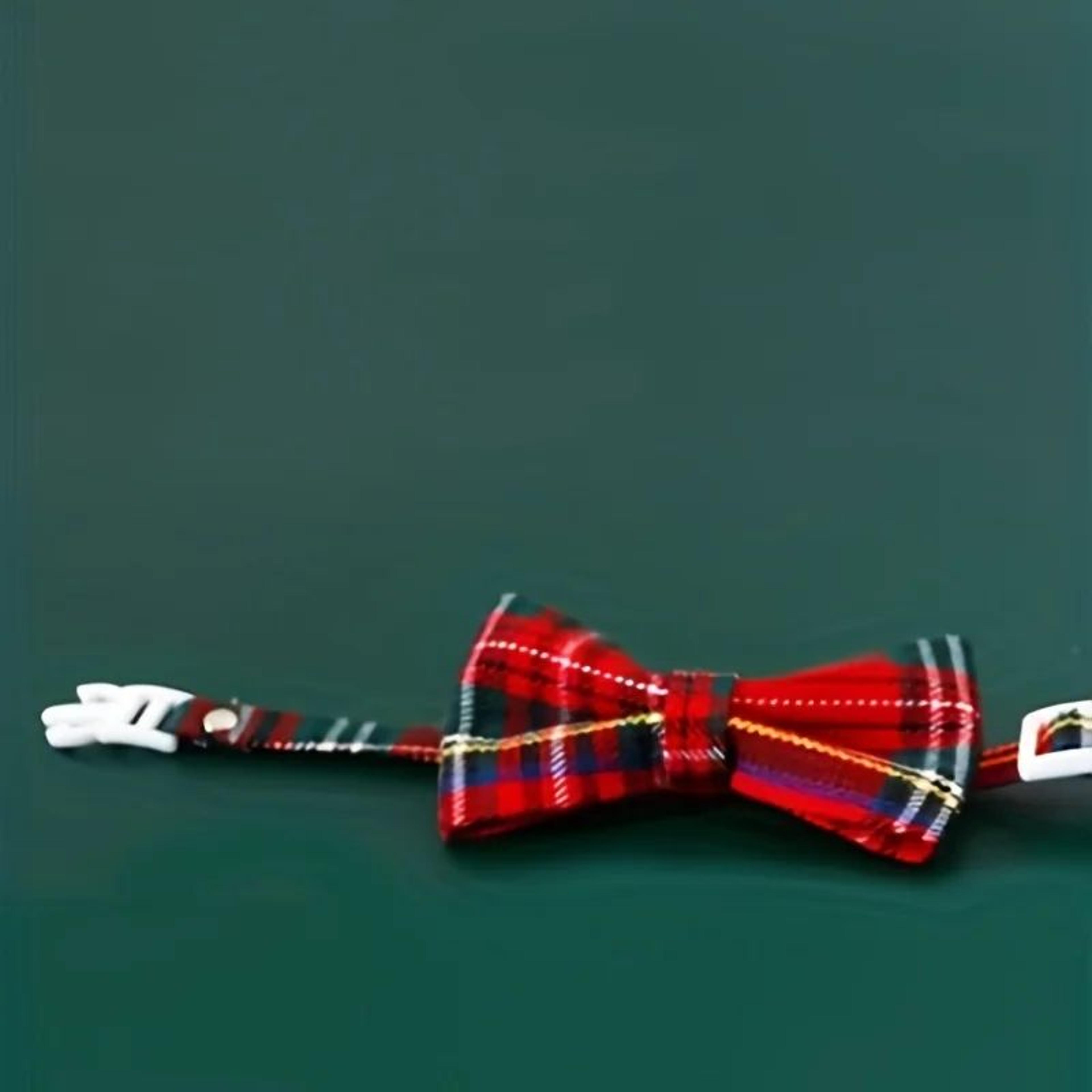 Adjustable Red Plaid Cat Collar With Bow Tie And Bell For Christmas 2
