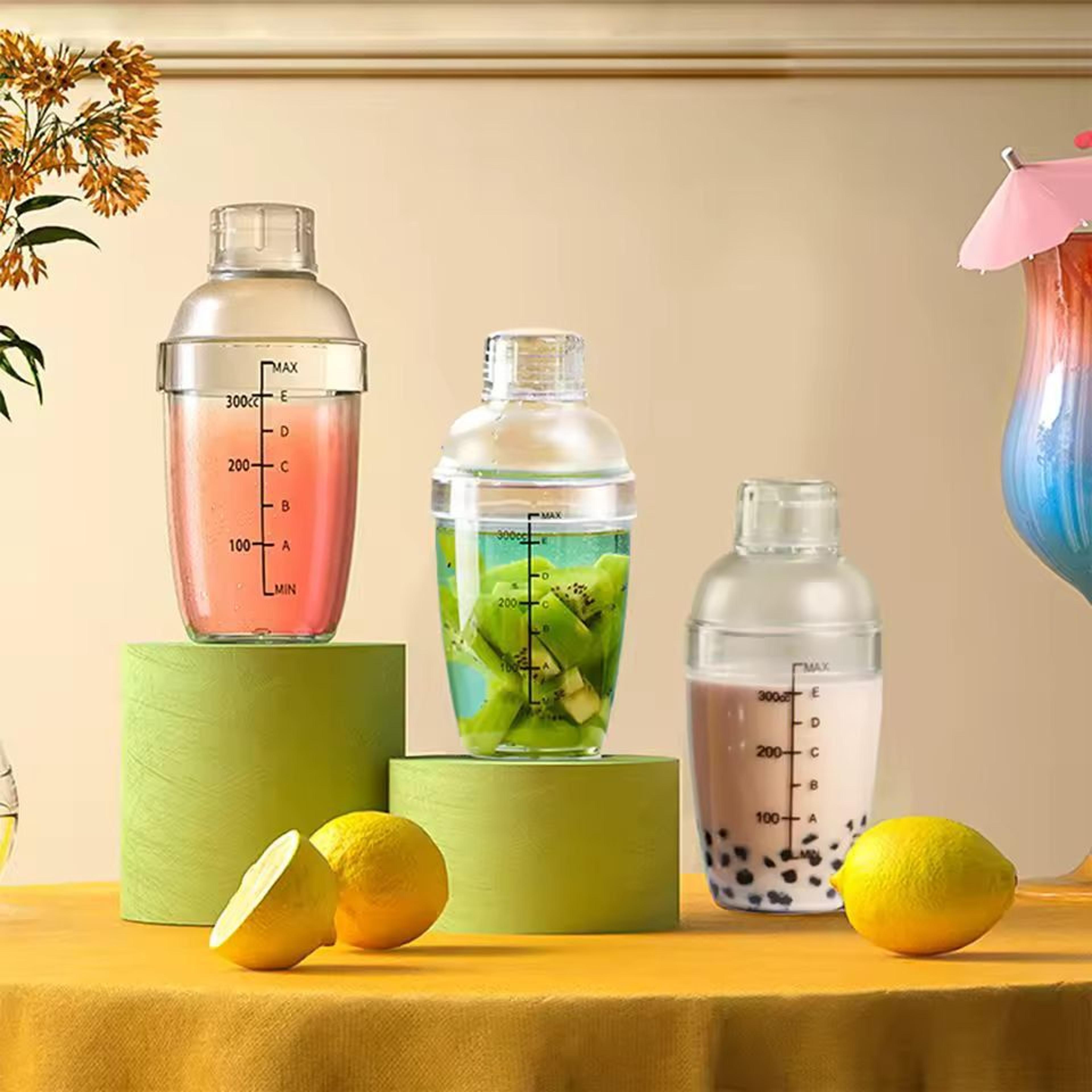BaristaStyle Drink Mixer  Premium Plastic Cocktail Shaker With Measuring Scales 3501000 Ml 1