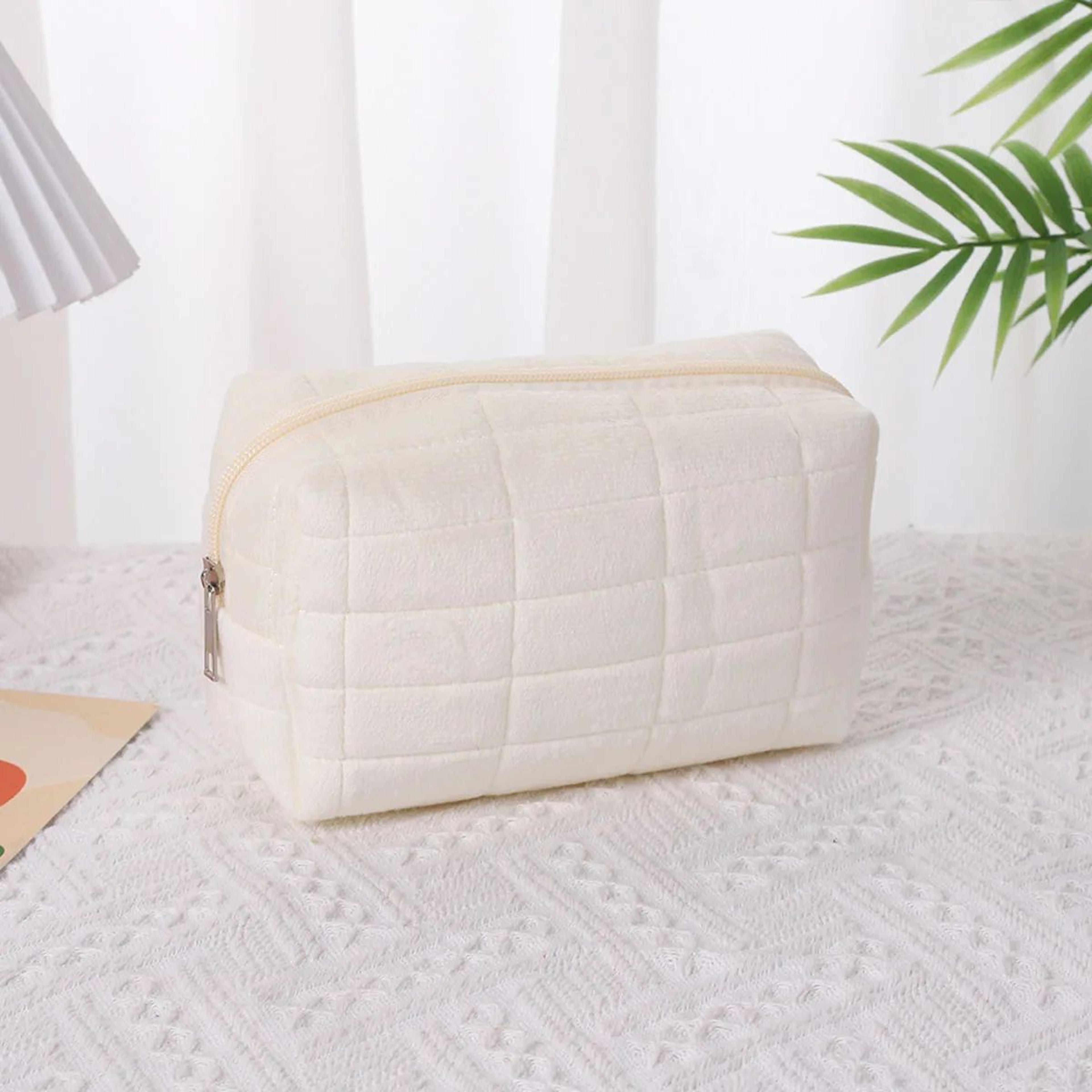 Premium LargeCapacity Cosmetic  Storage Organizer Bag 3