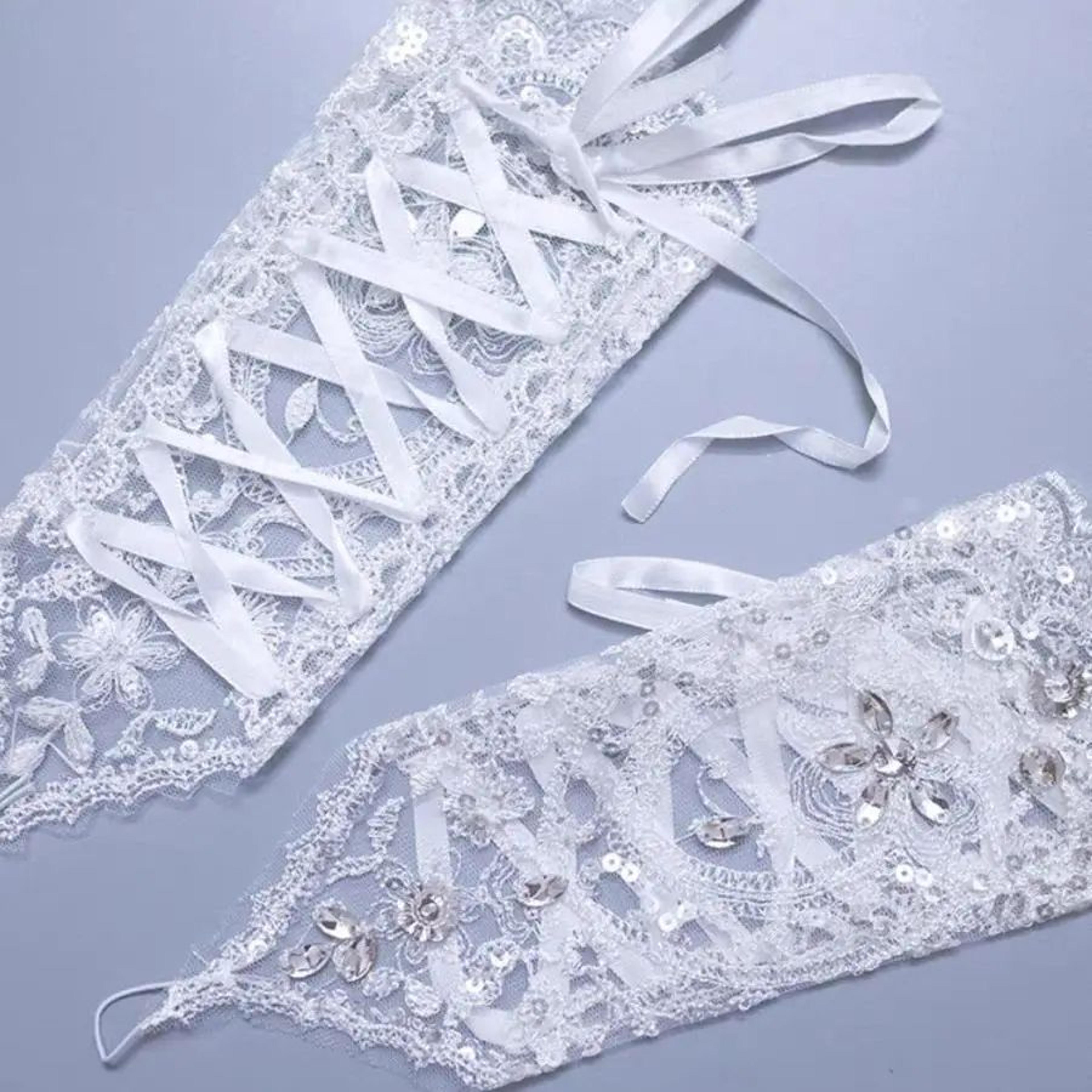 Elegant Crystal Sequin Bridal Fingerless Lace Gloves For Weddings 3